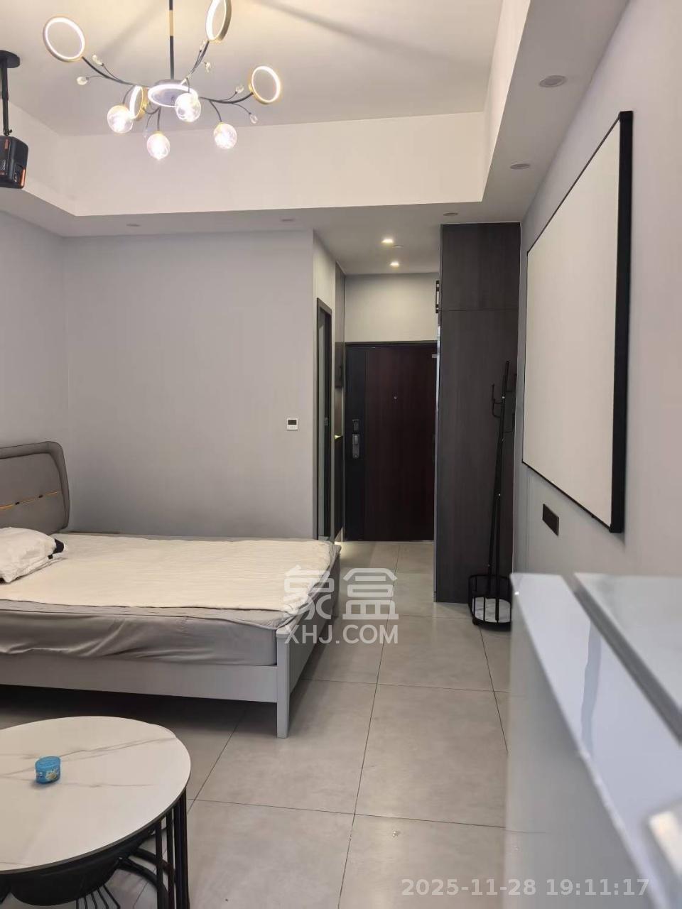 日盛湖湘花苑  1室1厅1卫    1500.0元/月