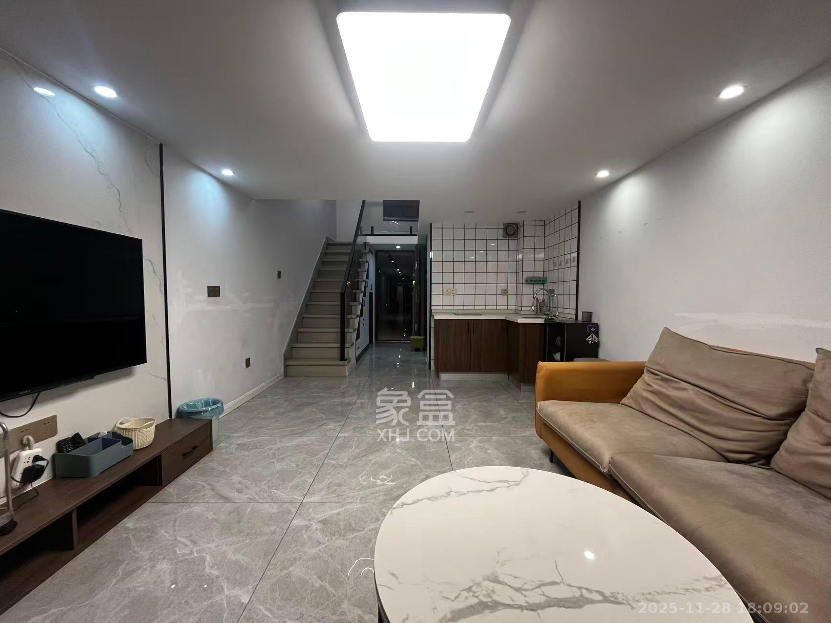 龙湖新壹城 1室1厅1卫 2200.0元/月 龙湖新壹城 1室1厅1卫 2200.0元/月室内图