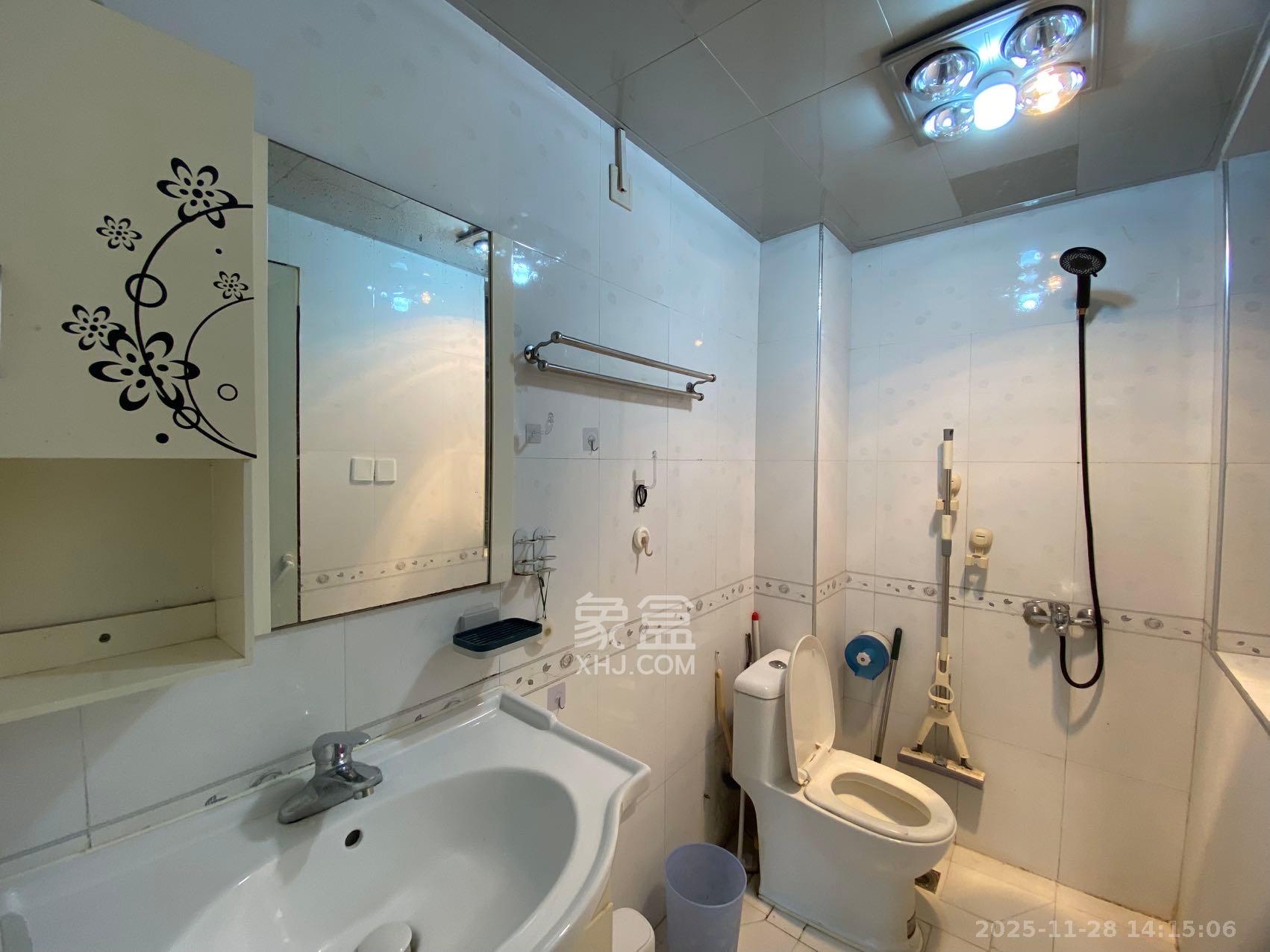 和庄 3室2厅2卫 2000.0元/月 和庄 3室2厅2卫 2000.0元/月室内图