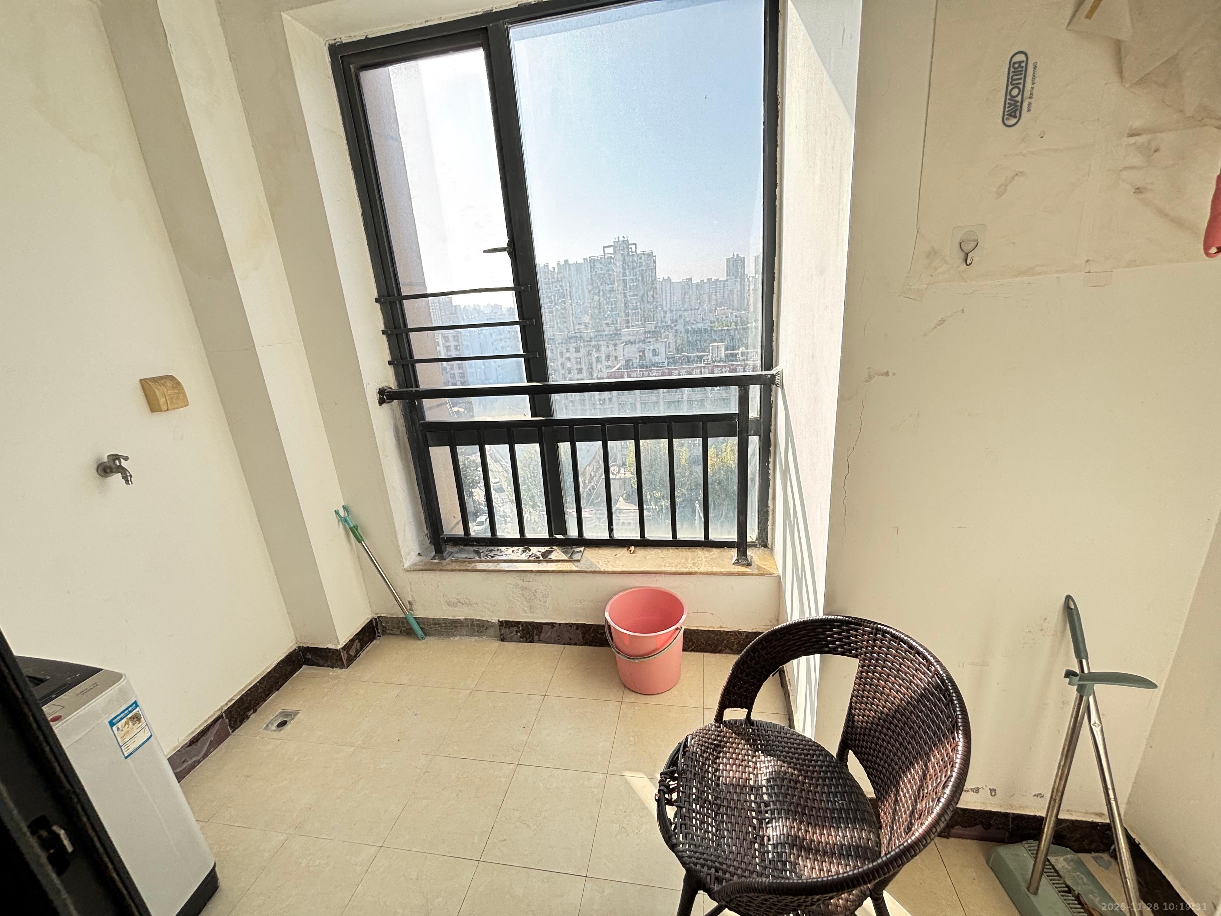 中建木莲工社  1室1厅1卫    1400.0元/月室内图