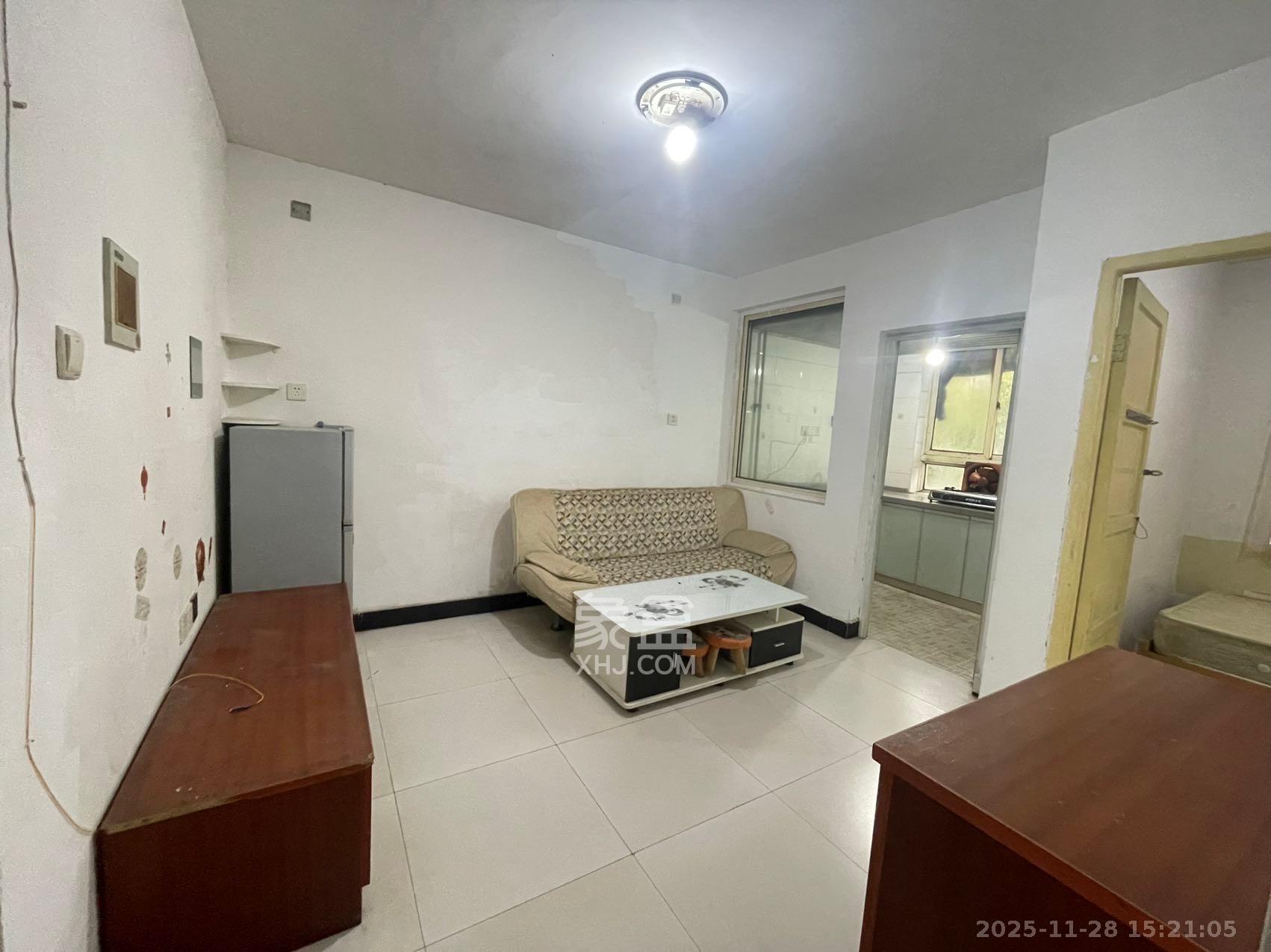 德政园  2室1厅1卫    1200.0元/月