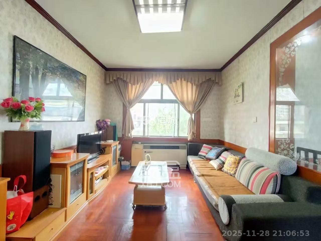 林业厅宿舍  2室1厅1卫    1500.0元/月室内图1