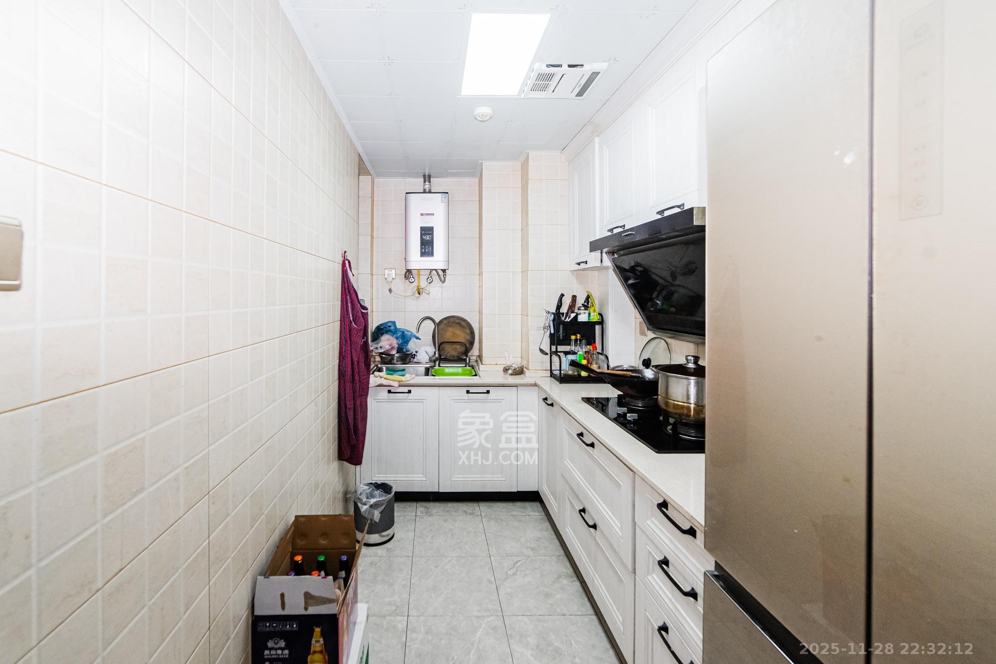 北辰三角洲C2区 3室2厅1卫 142.0万 北辰三角洲C2区 3室2厅1卫 142.0万厨房