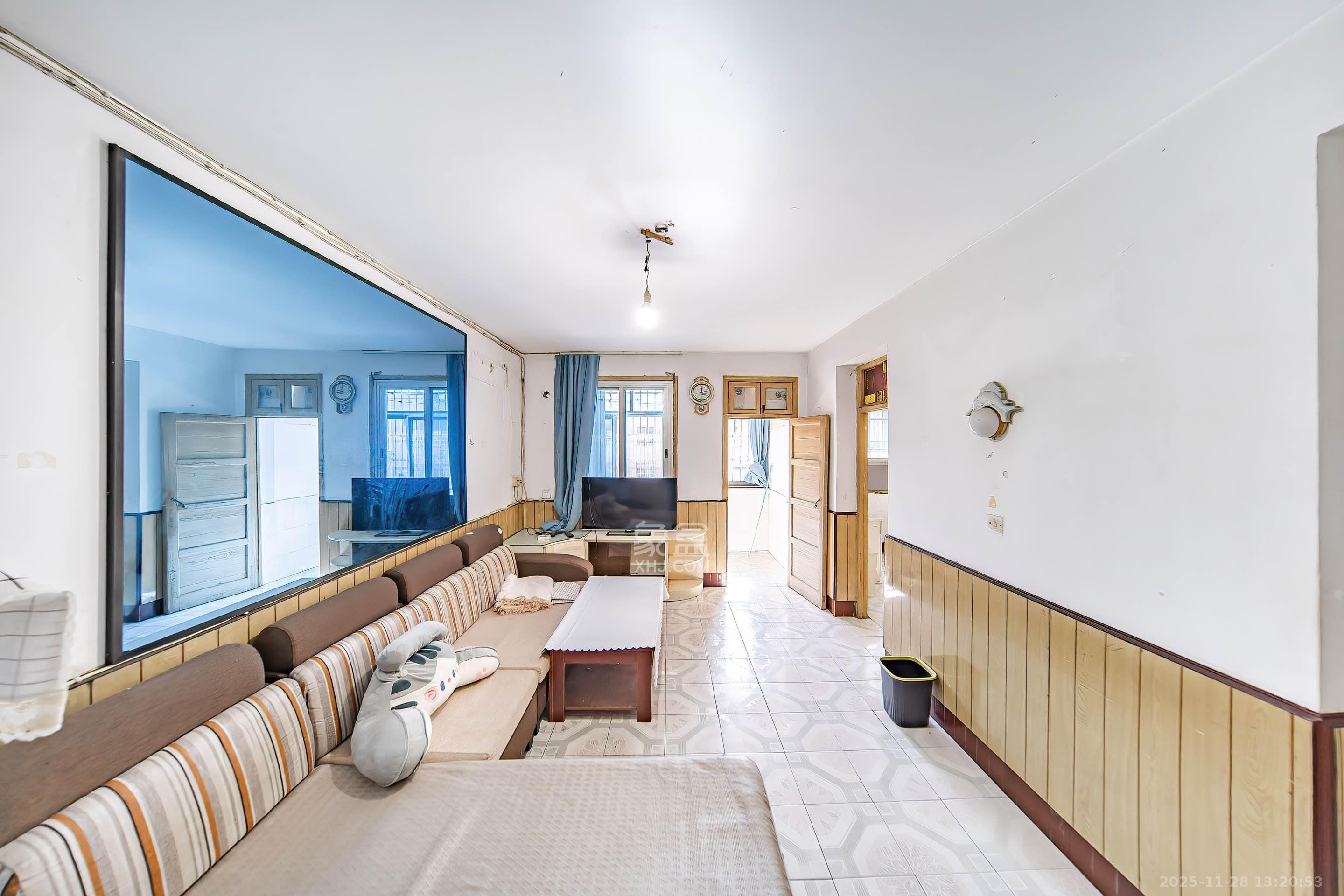 东风一村社区房（王家垅）  2室1厅1卫    1100.0元/月室内图