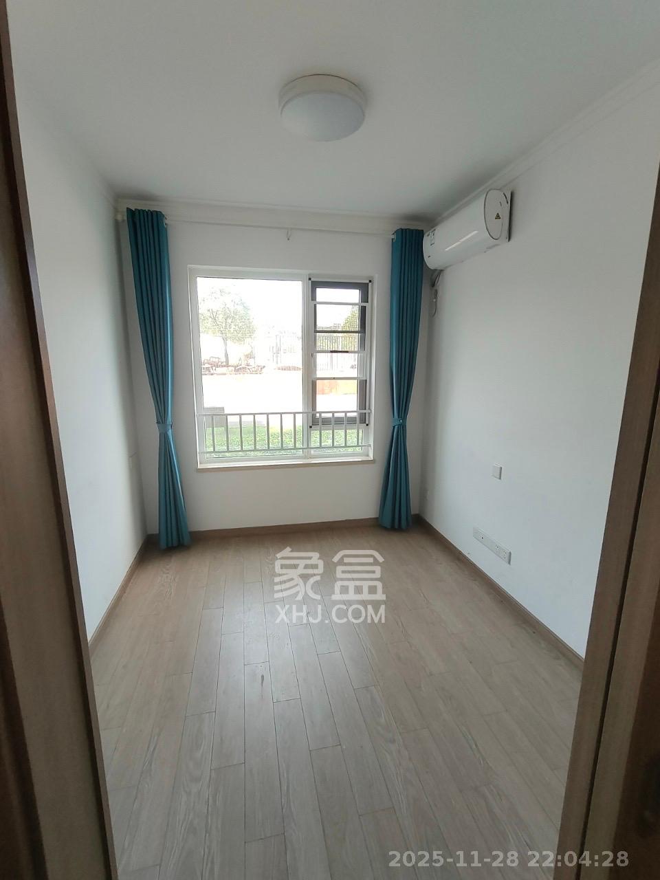 金地铂悦  4室2厅2卫    2300.0元/月室内图