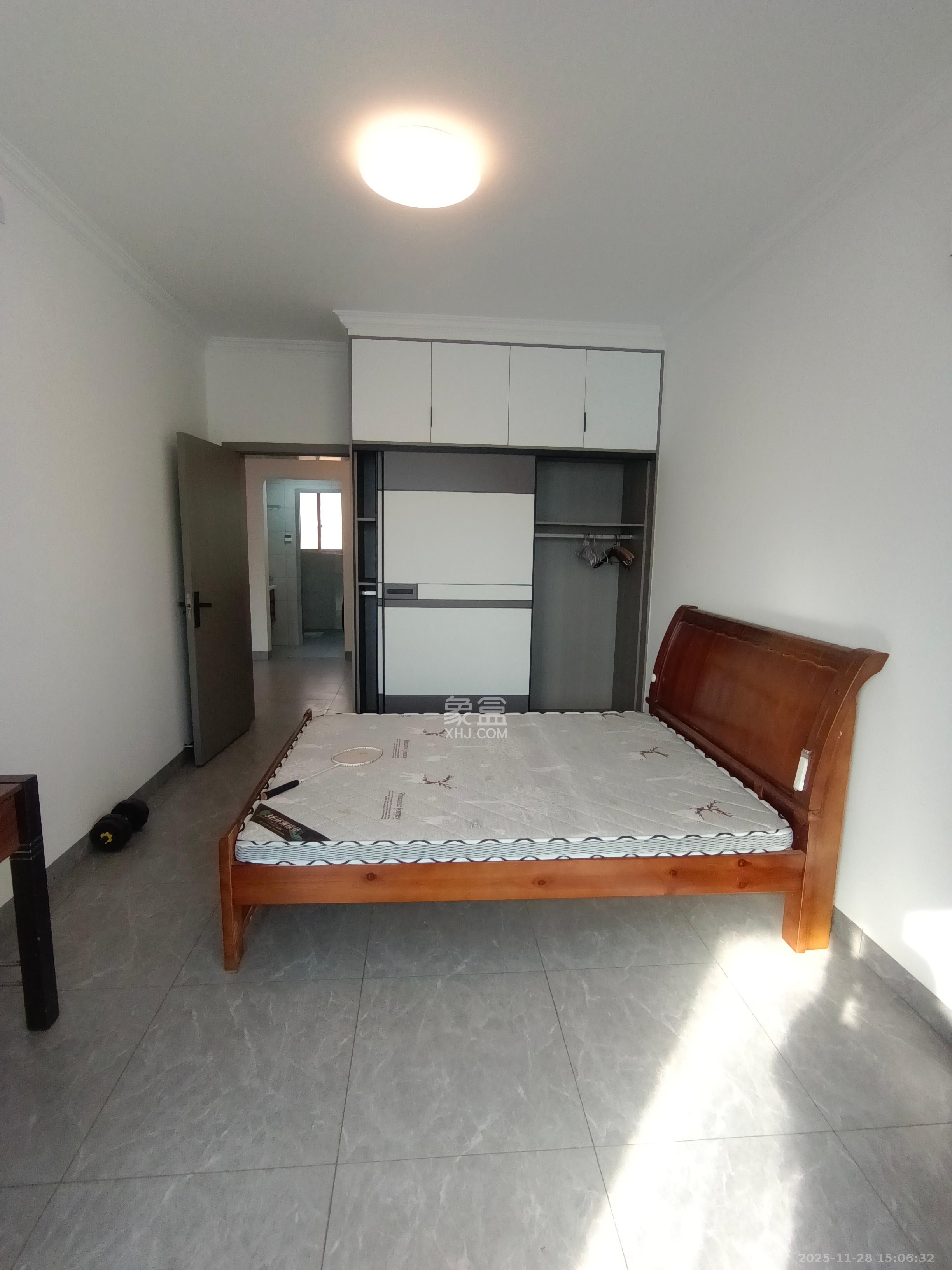 湘仪家园 3室2厅1卫 2200.0元/月 湘仪家园 3室2厅1卫 2200.0元/月室内图