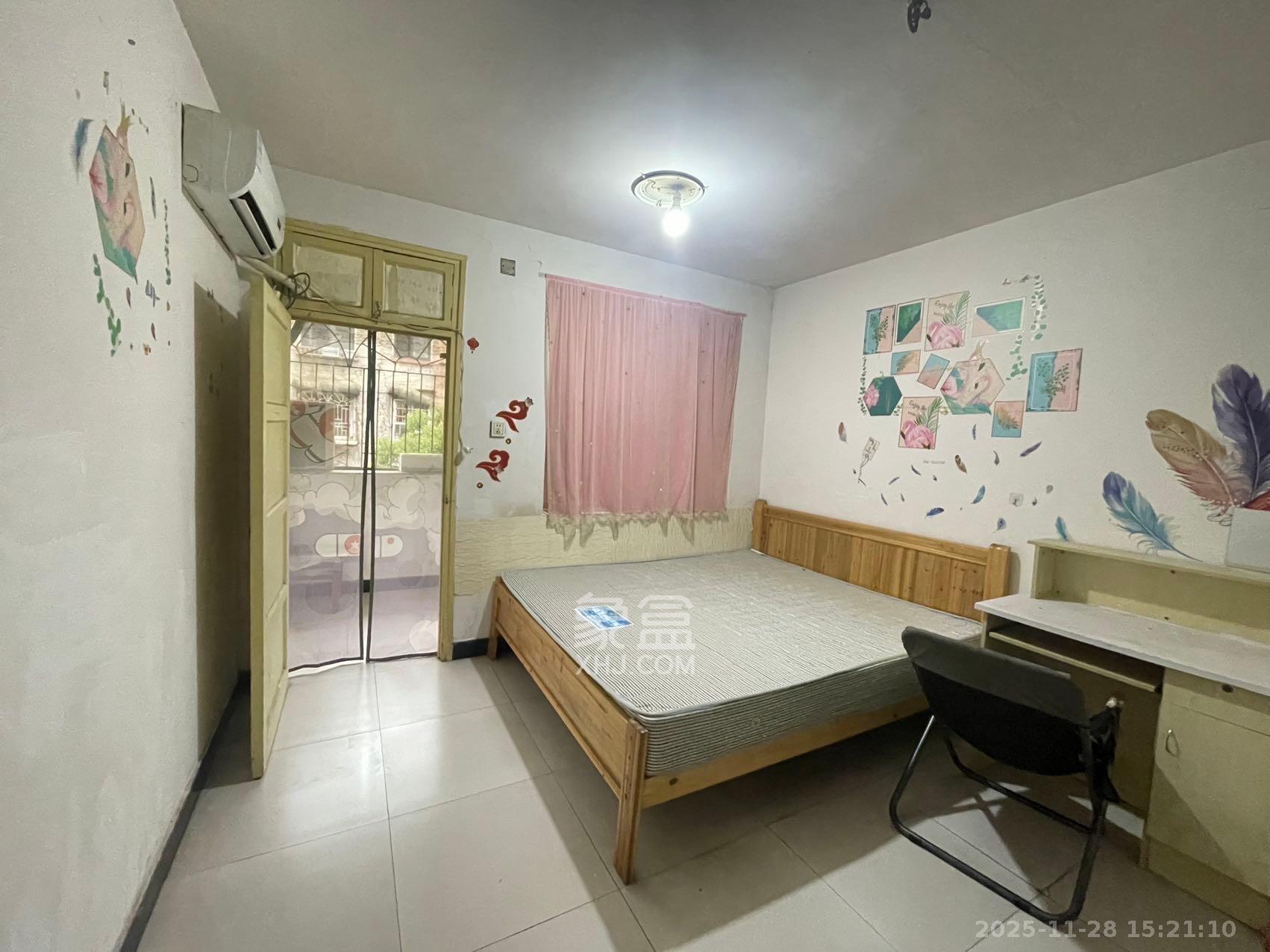 德政园  2室1厅1卫    1200.0元/月室内图