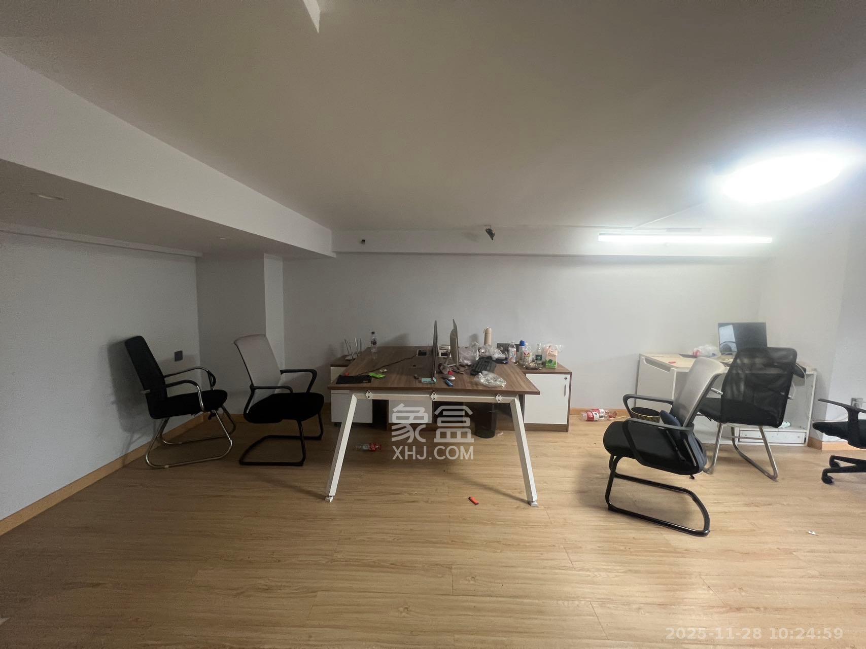 金地铂悦  1室0厅0卫    1200.0元/月室内图