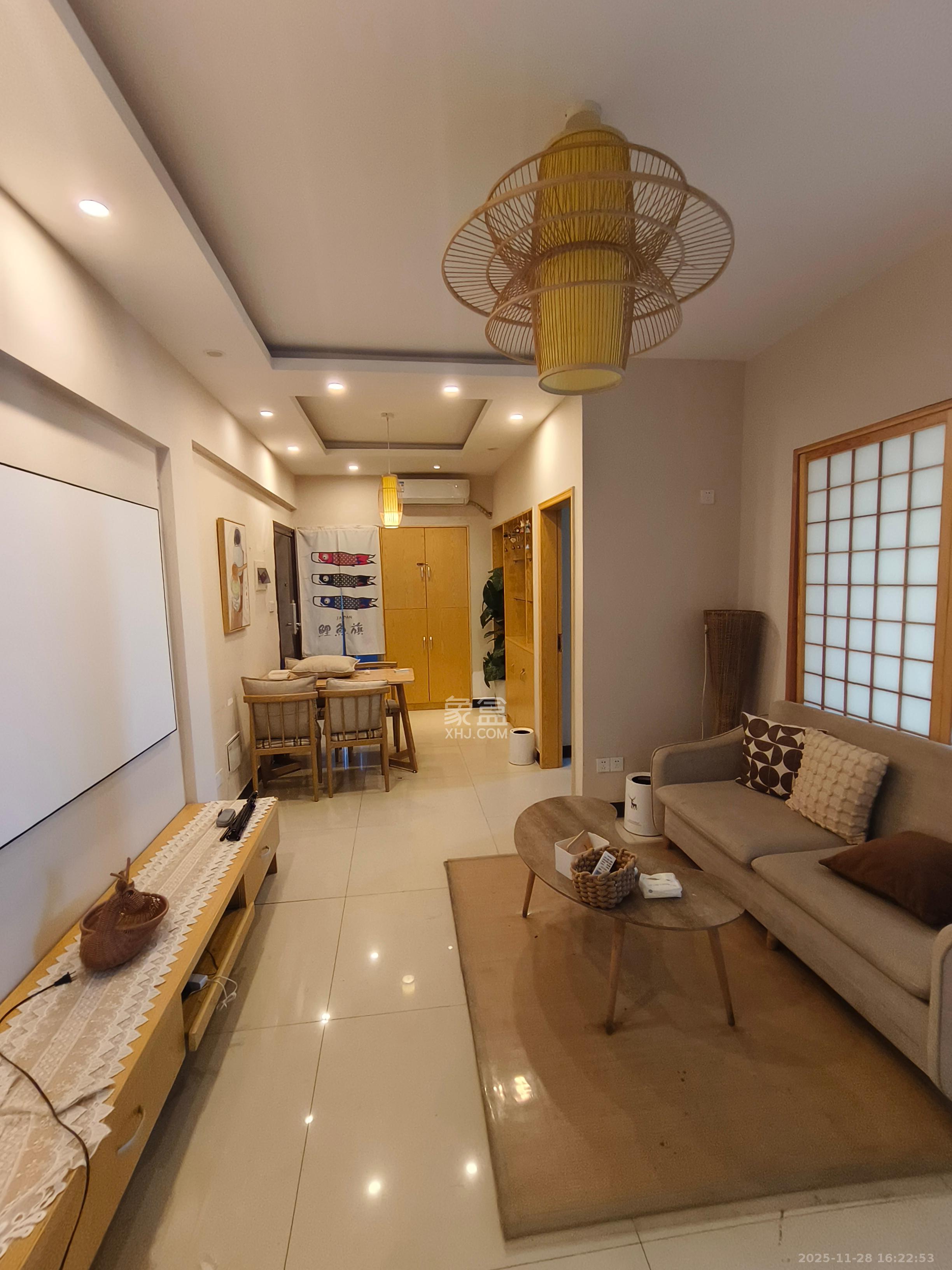 五一中央领御  1室2厅0卫    3000.0元/月