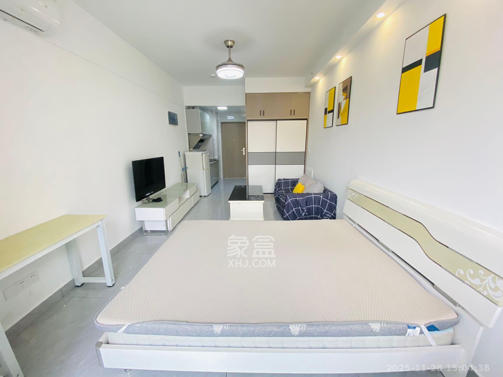 金地铂悦  1室1厅1卫    1500.0元/月