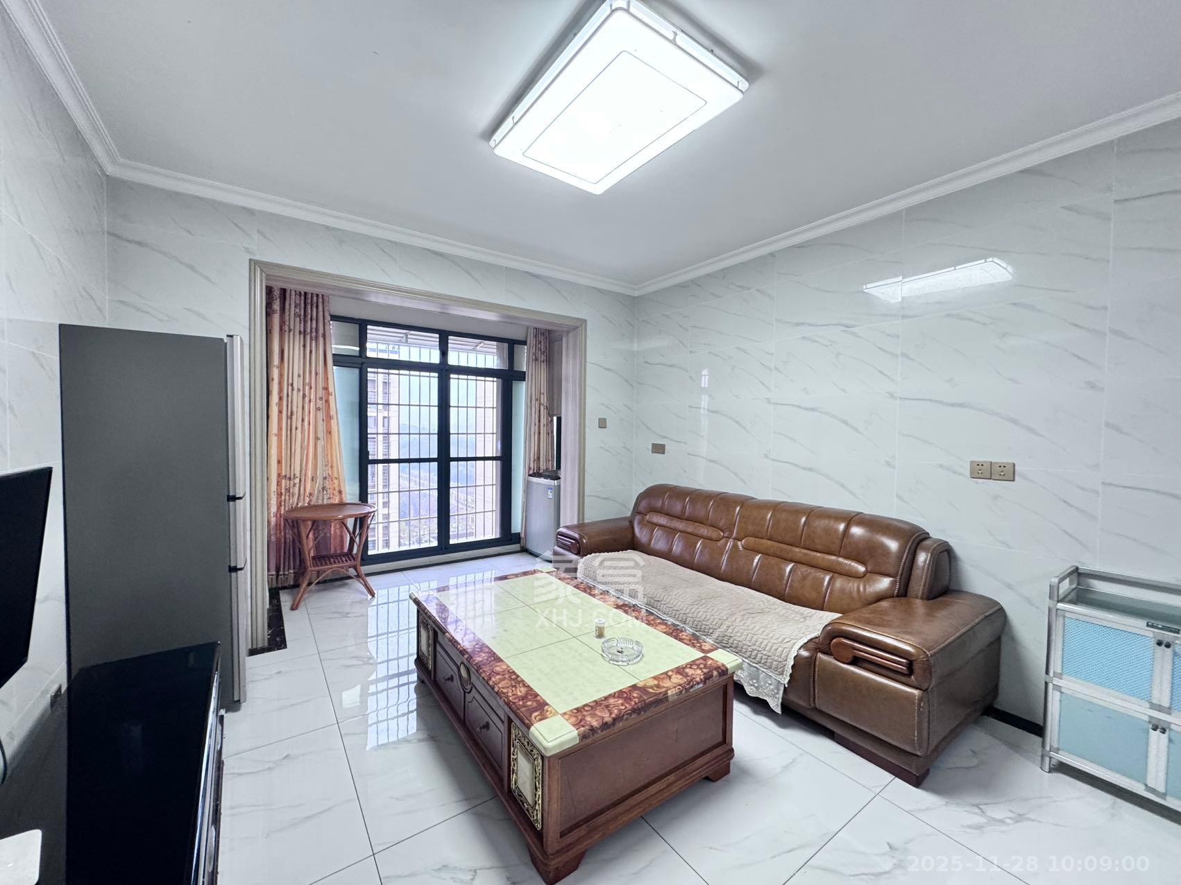 桥头家苑一期 2室1厅1卫 1600.0元/月 桥头家苑一期 2室1厅1卫 1600.0元/月室内图