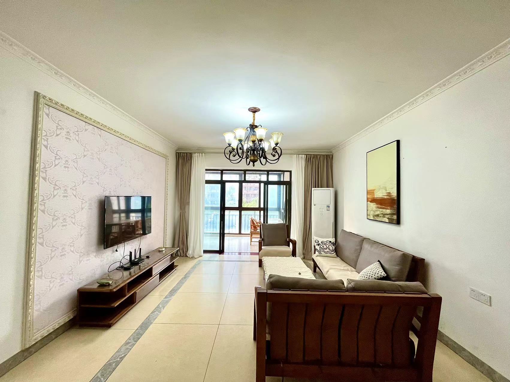 国贸城市花园  3室2厅2卫    198.0万