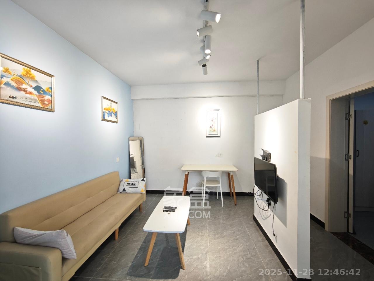 骑龙大街（骑龙苑）  1室1厅1卫    1700.0元/月