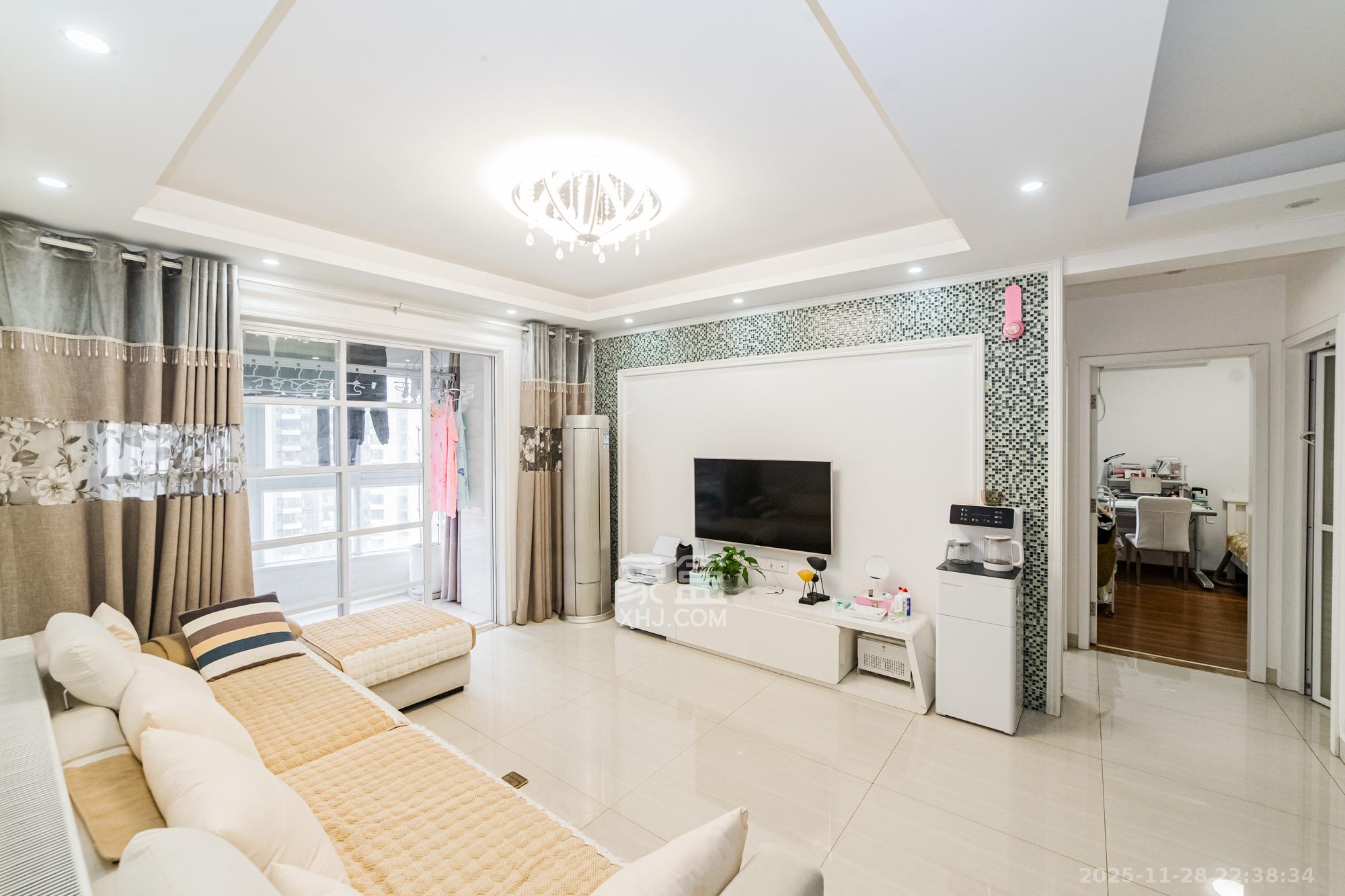 北辰三角洲D3区 3室2厅1卫 115.0万 北辰三角洲D3区 3室2厅1卫 115.0万客厅