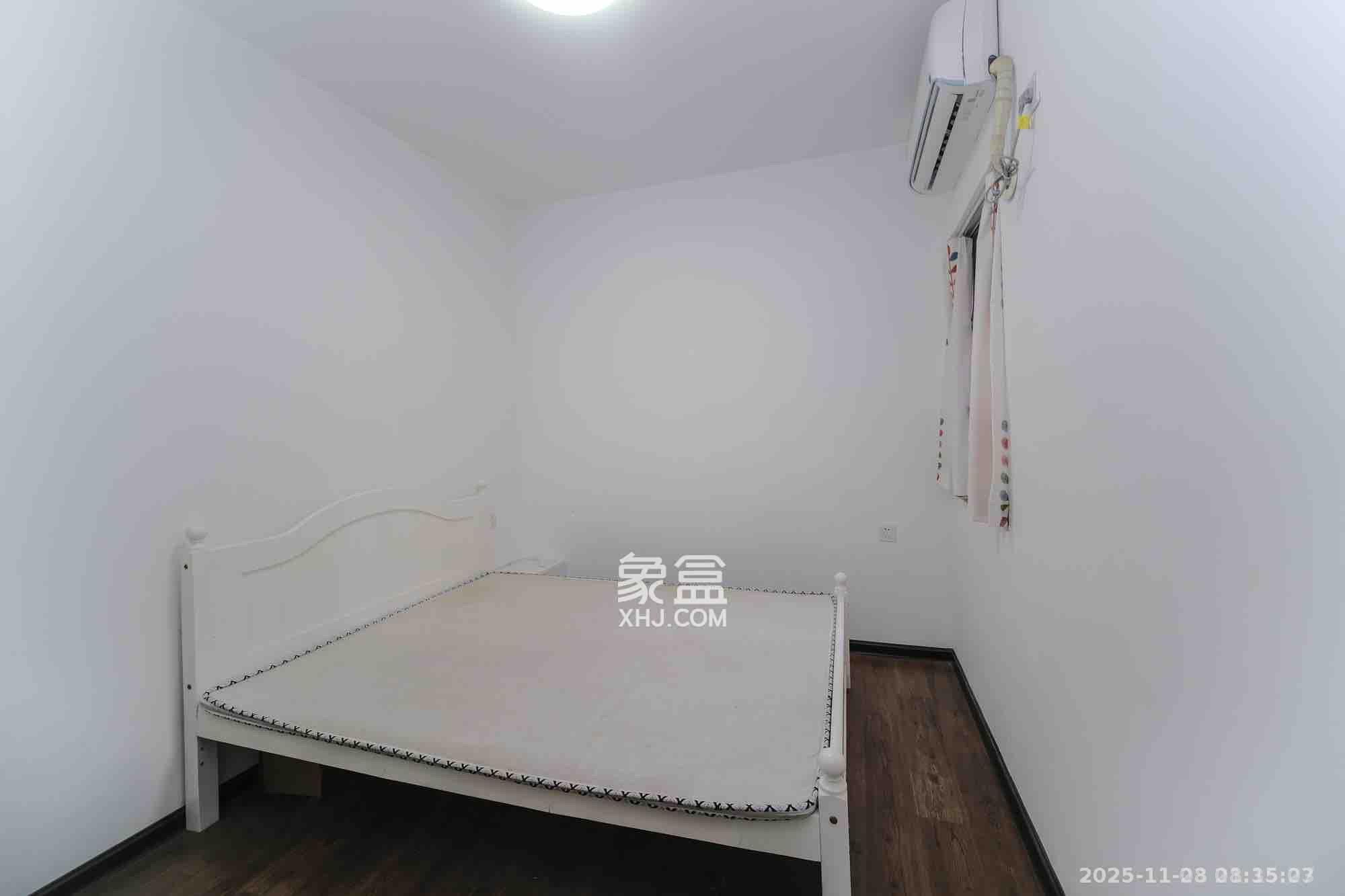 荣盛花语城  3室2厅1卫    1600.0元/月室内图