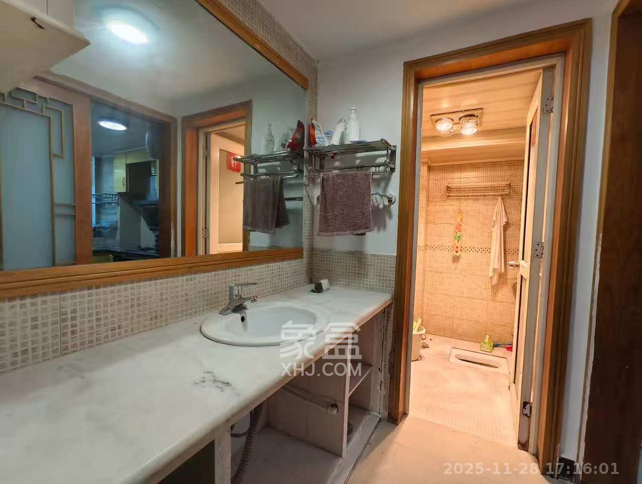 新世纪家园 3室2厅2卫 2500.0元/月 新世纪家园 3室2厅2卫 2500.0元/月室内图