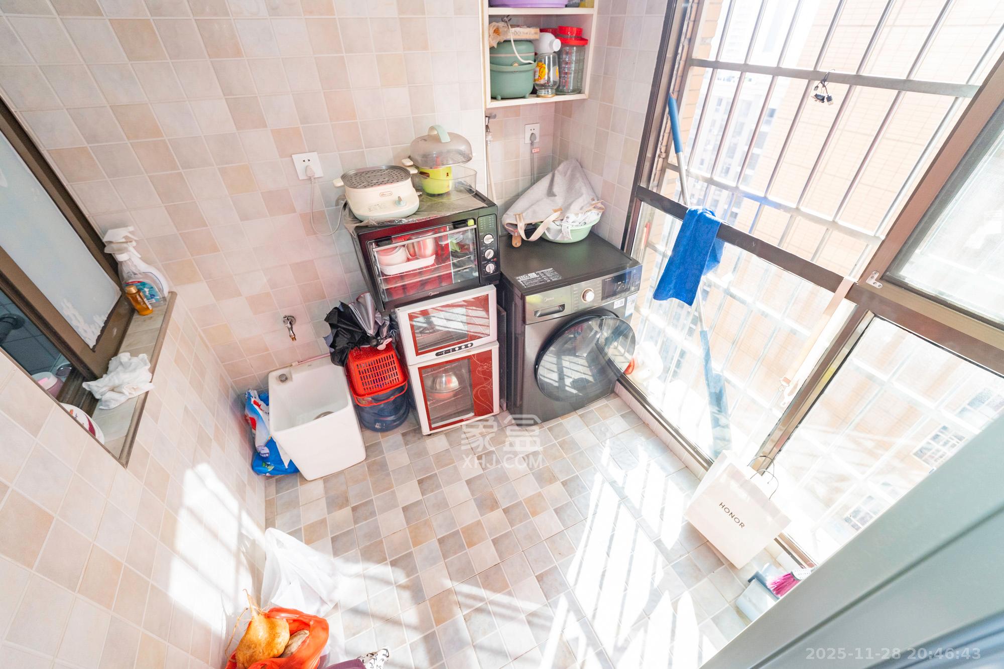 家和院 4室2厅2卫 95.0万 家和院 4室2厅2卫 95.0万阳台