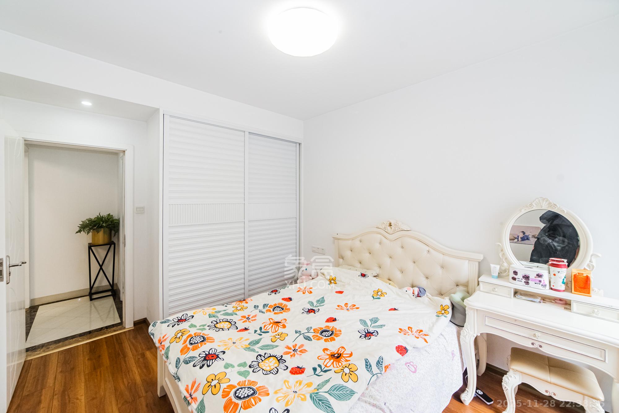 北辰三角洲D3区 3室2厅1卫 115.0万 北辰三角洲D3区 3室2厅1卫 115.0万卧室