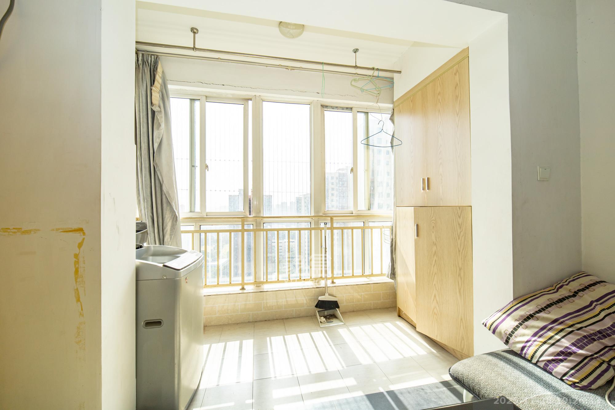 时代星城 2室2厅1卫 46.8万 时代星城 2室2厅1卫 46.8万阳台