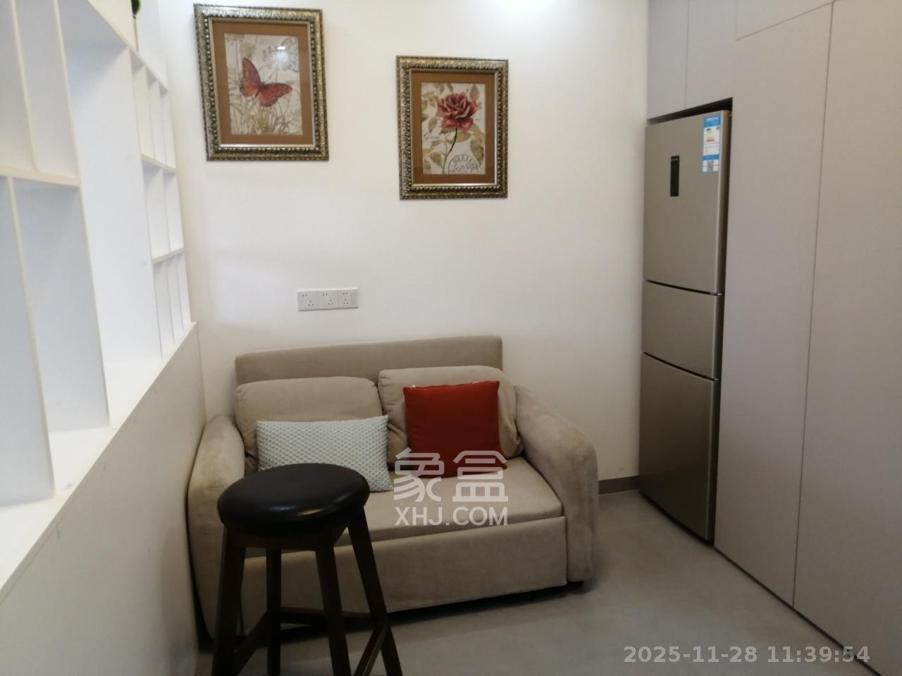 鄱阳汇金中心  1室0厅0卫    1600.0元/月室内图