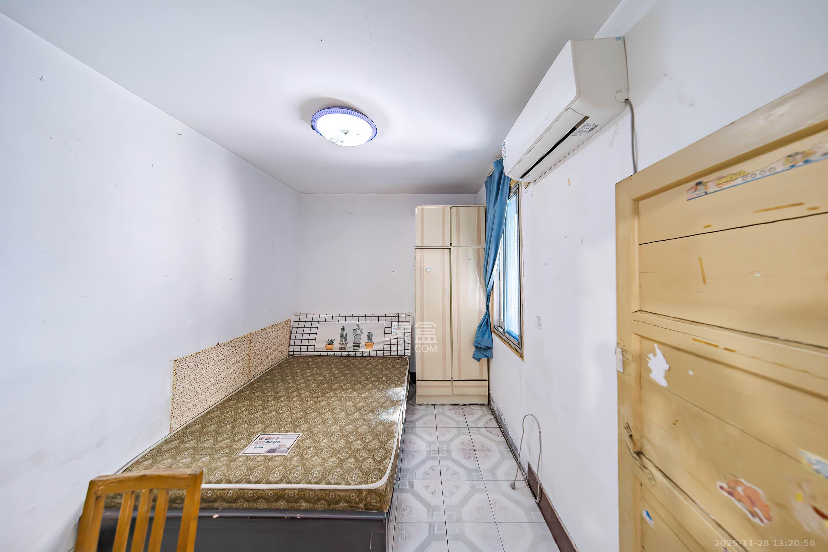 东风一村社区房（王家垅）  2室1厅1卫    1100.0元/月室内图