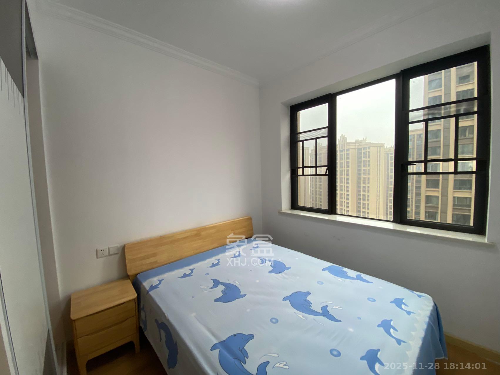 阳光城尚东湾青云苑  3室2厅2卫    2600.0元/月室内图