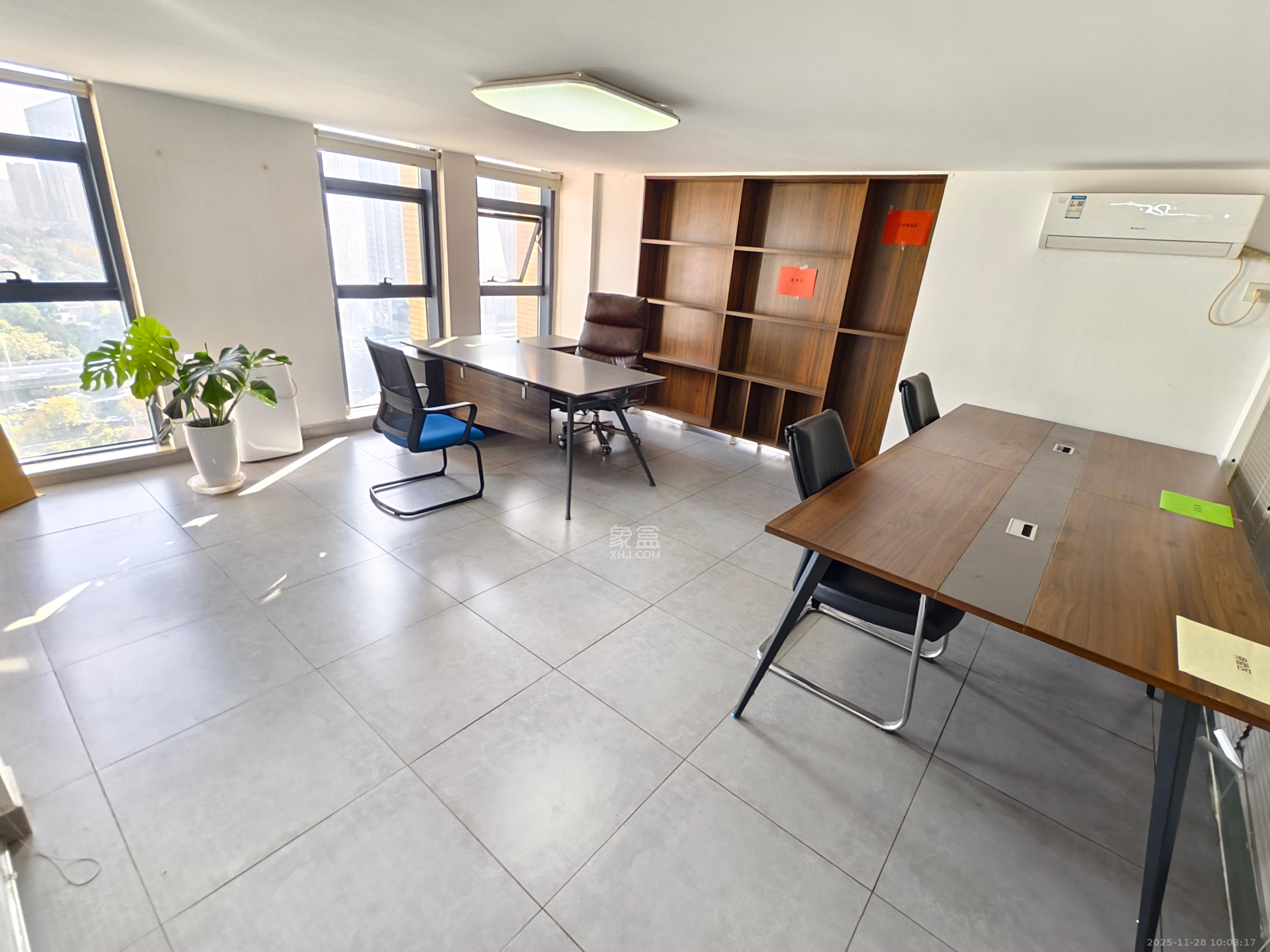 新世界创邸   192.0㎡      9000.0元/月室内图