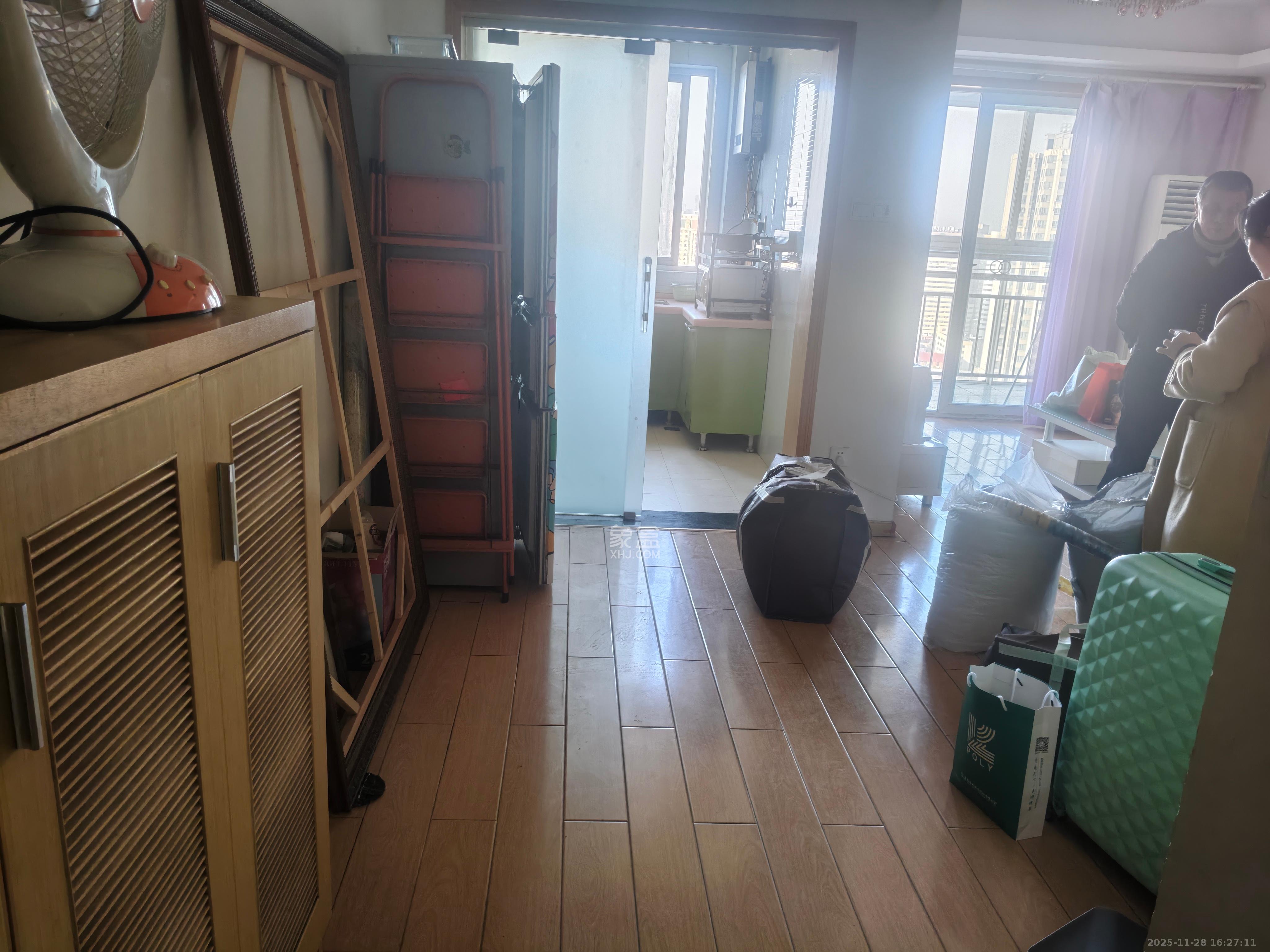 新芙蓉之都 1室2厅1卫 2500.0元/月 新芙蓉之都 1室2厅1卫 2500.0元/月室内图