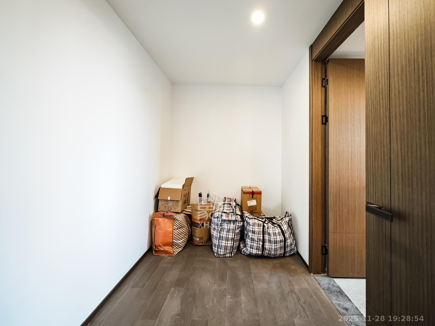 中欣楚天御府B区观澜 4室2厅2卫 450.0万 中欣楚天御府B区观澜 4室2厅2卫 450.0万其他