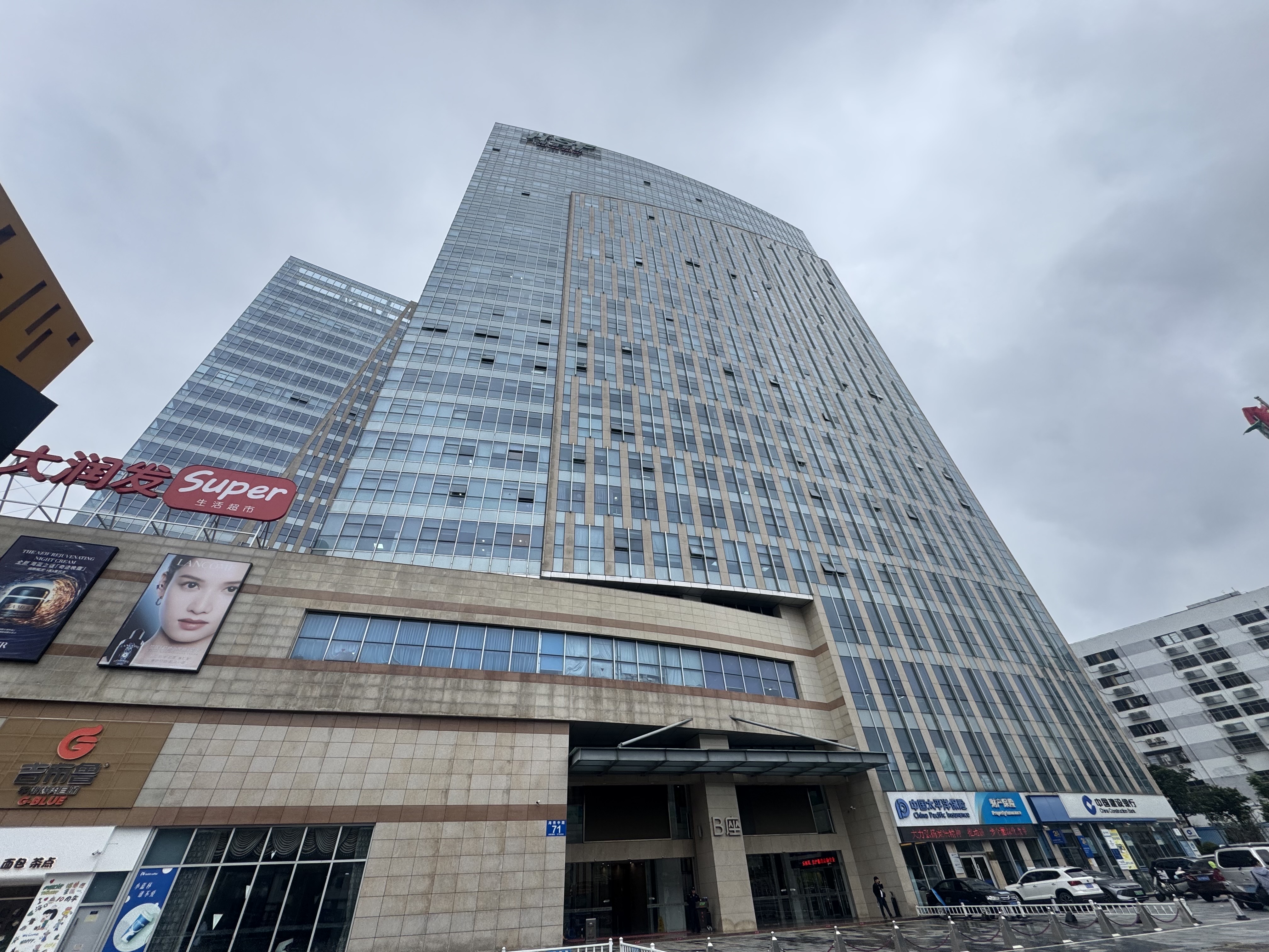 海垦广场   1594.76㎡      70000.0元/月室内图