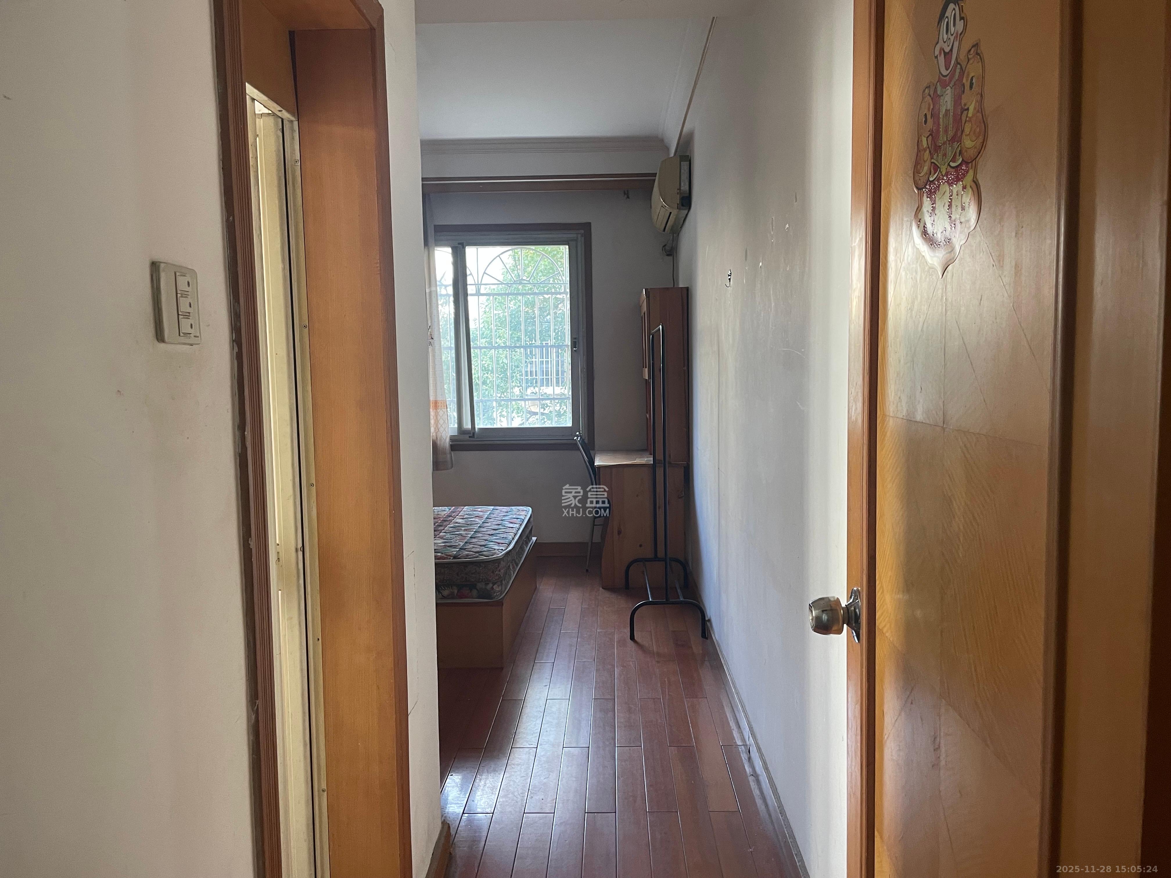 国税总局雨花区第二税务所宿舍  3室2厅2卫    2600.0元/月室内图