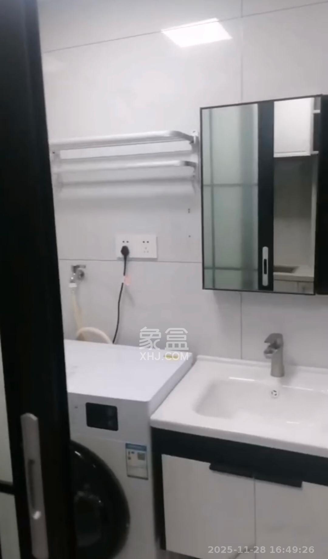 保利麓谷林语I区 1室1厅1卫 1400.0元/月 保利麓谷林语I区 1室1厅1卫 1400.0元/月室内图