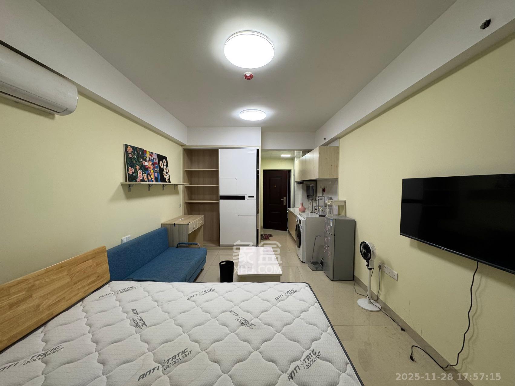 裕天国际商汇中心  1室1厅1卫    1100.0元/月