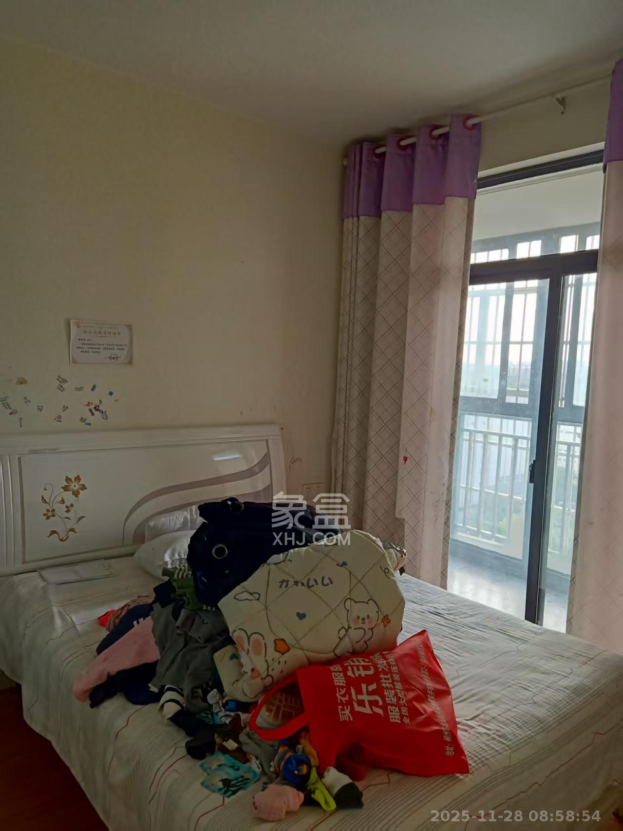 山水嘉园 3室1厅1卫 1800.0元/月 山水嘉园 3室1厅1卫 1800.0元/月室内图