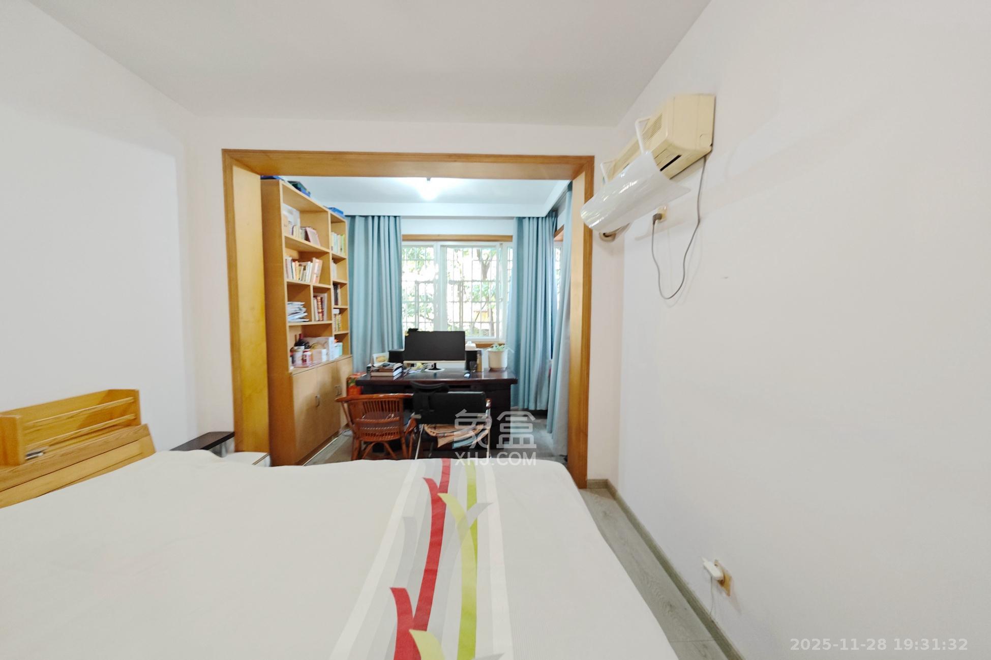 鑫天佳园 2室2厅1卫 54.8万 鑫天佳园 2室2厅1卫 54.8万卧室