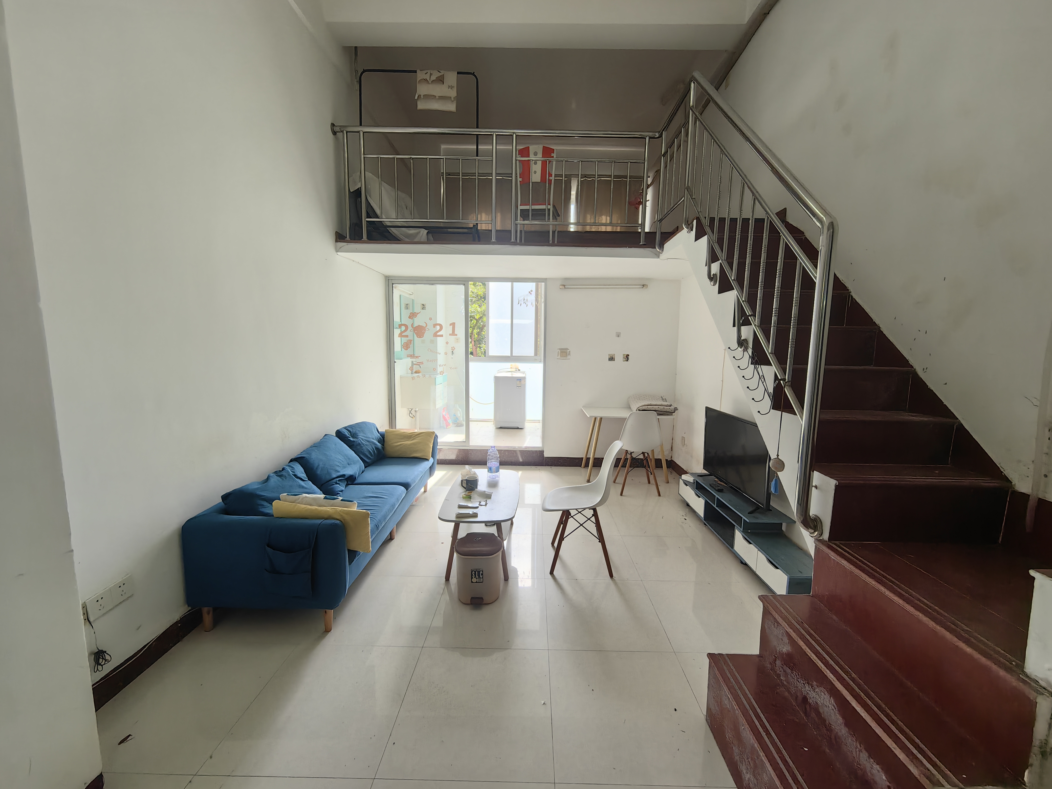 俊园大厦 2室2厅1卫 70.0万 俊园大厦 2室2厅1卫 70.0万客厅