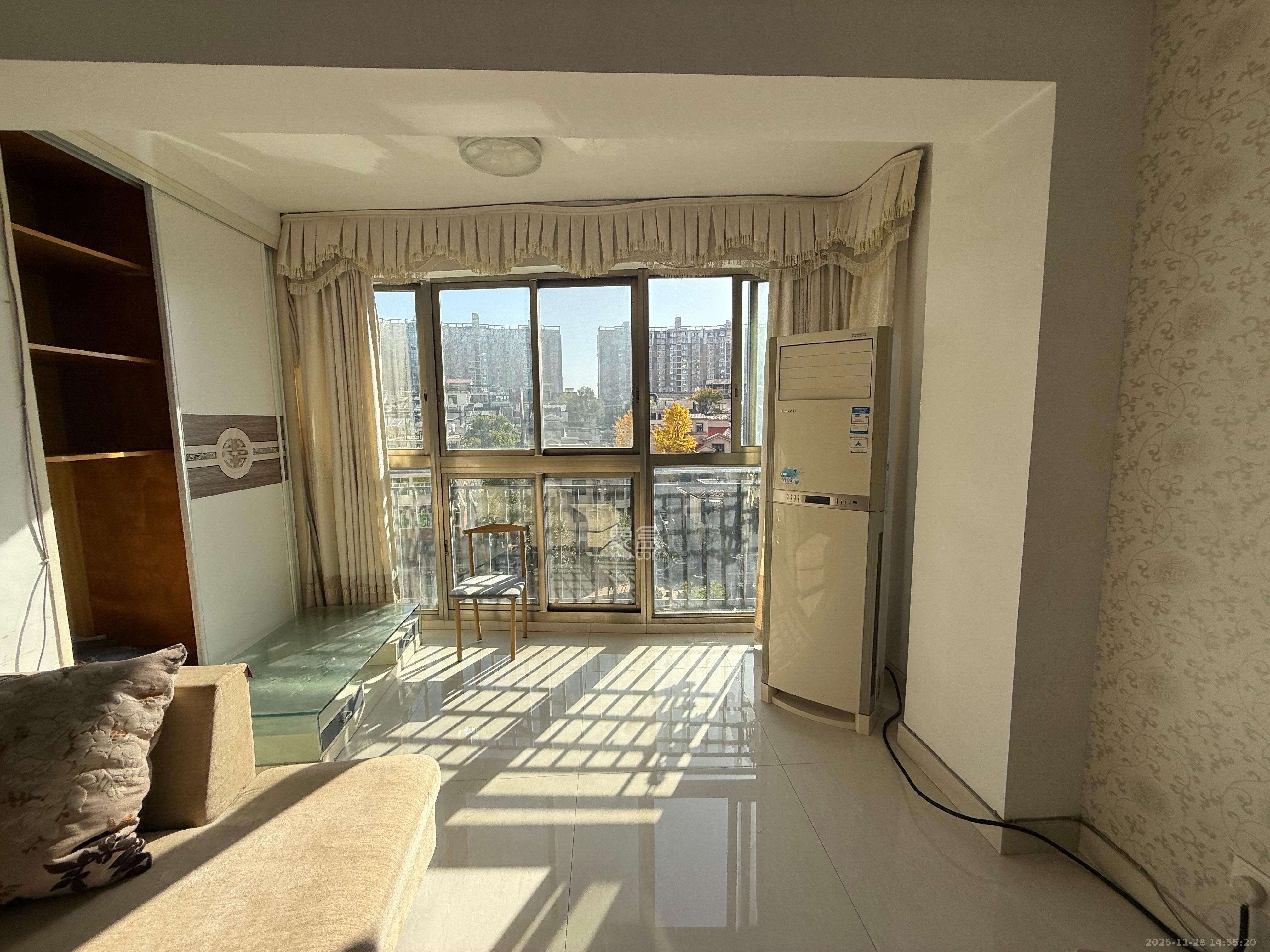 幸福里(幸福里一期) 3室2厅2卫 1800.0元/月 幸福里(幸福里一期) 3室2厅2卫 1800.0元/月室内图