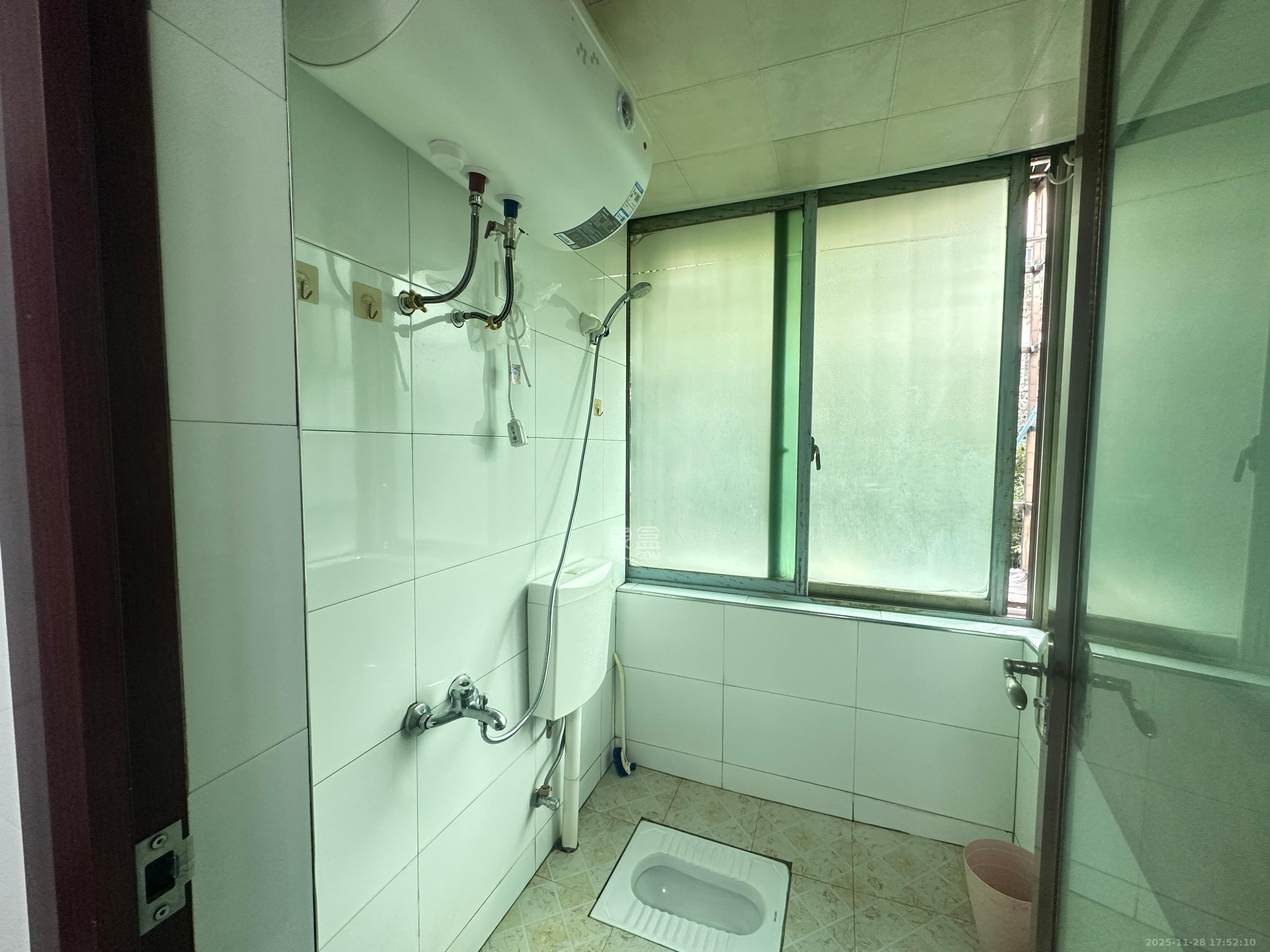 黄泥岭社区 1室1厅1卫 1200.0元/月 黄泥岭社区 1室1厅1卫 1200.0元/月室内图