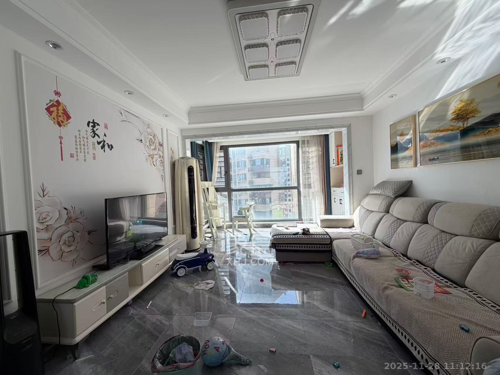 保利香槟国际  4室1厅2卫    3000.0元/月