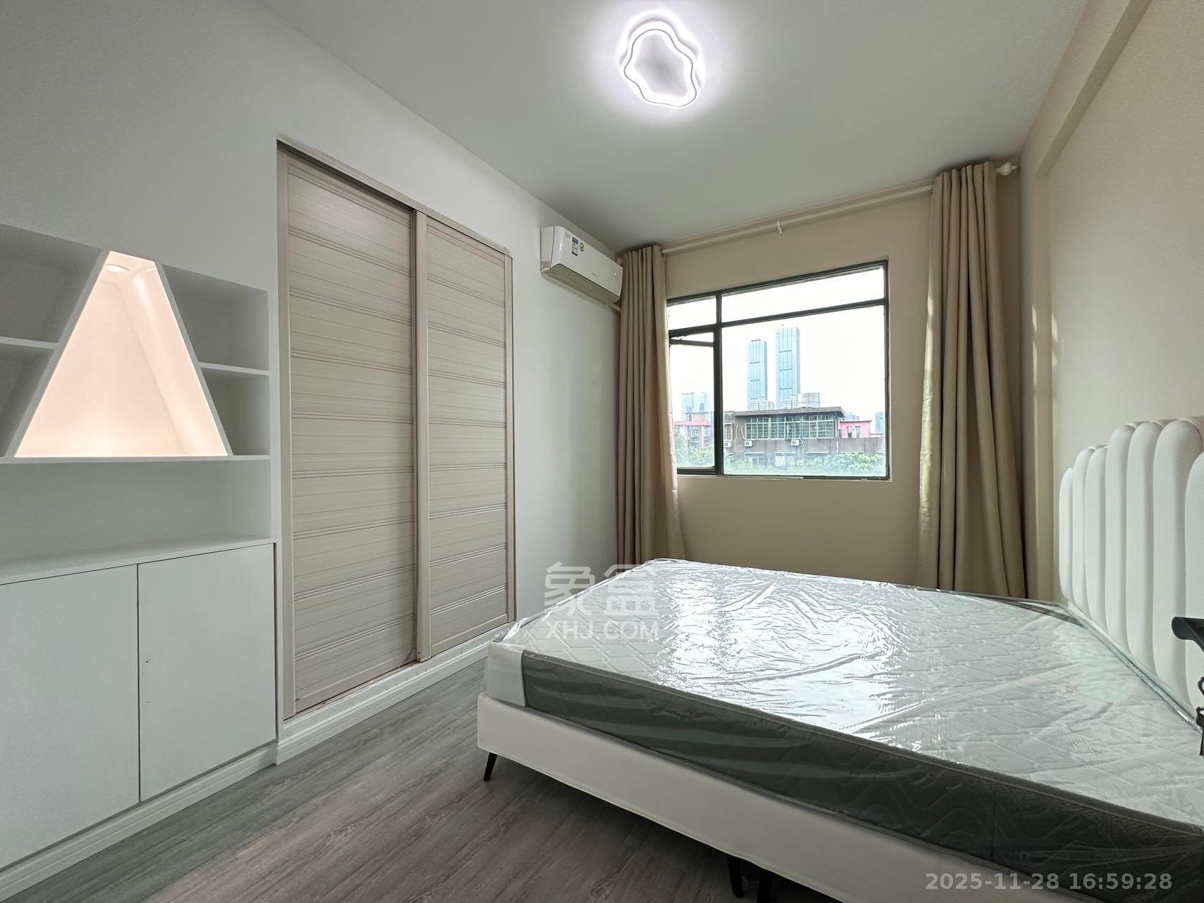 颐美园 3室2厅2卫 3600.0元/月 颐美园 3室2厅2卫 3600.0元/月室内图