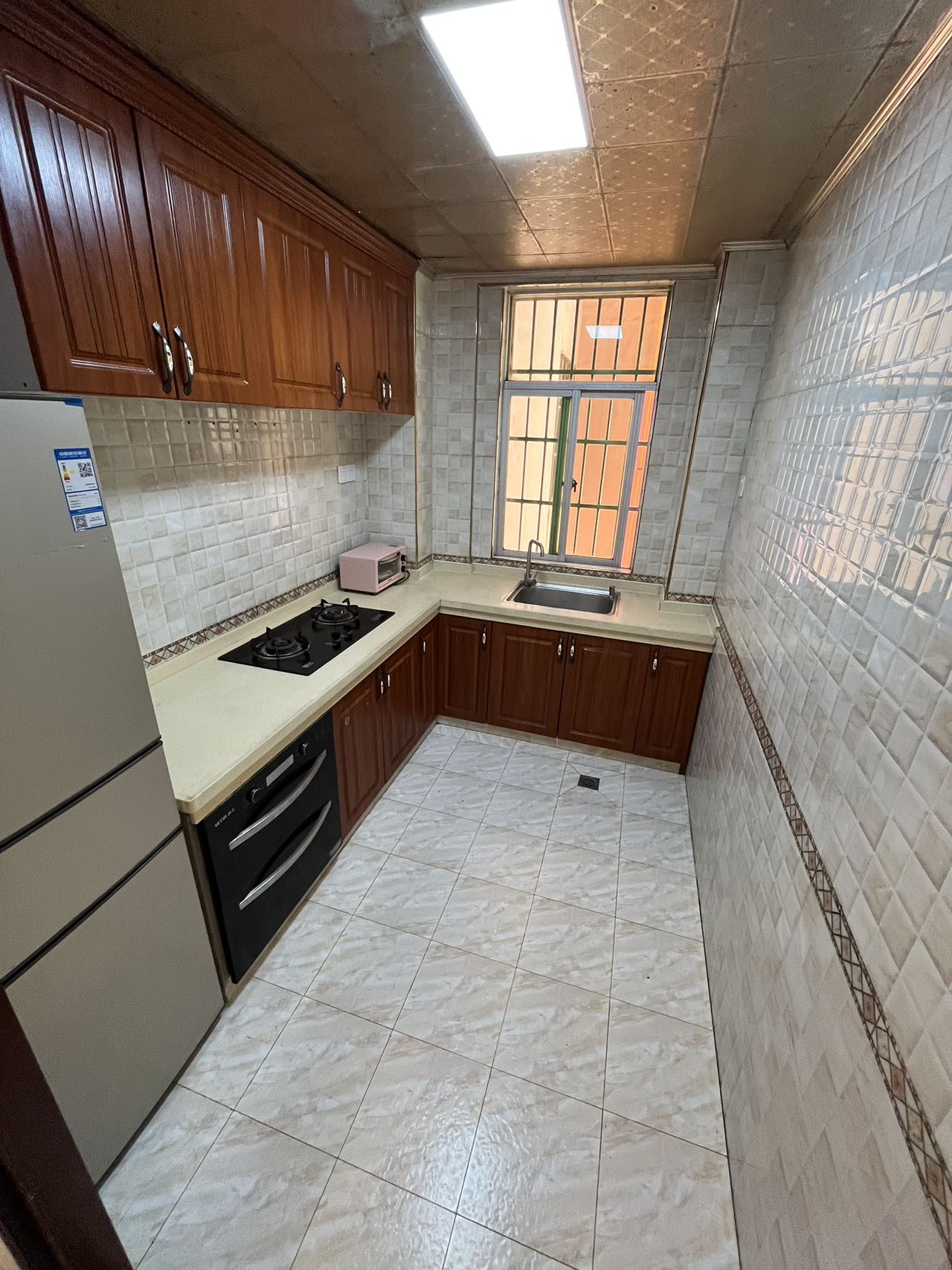 榜铭小区  3室2厅2卫    123.0万室内图