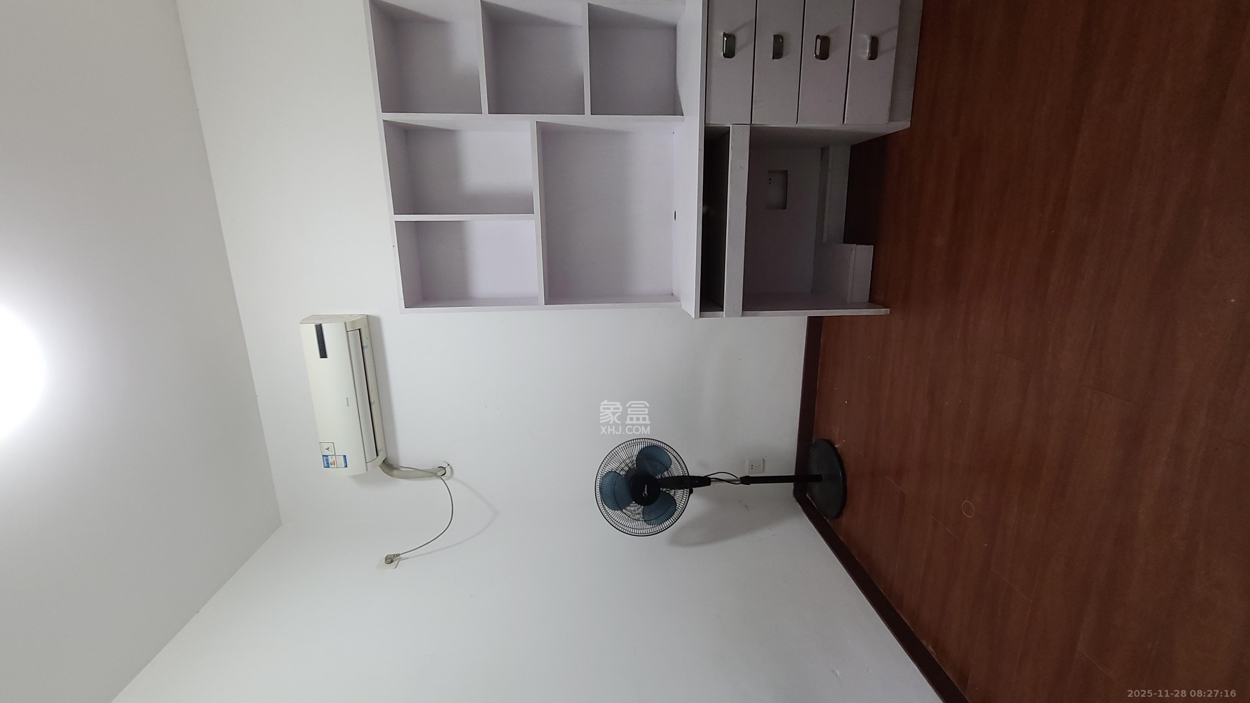 星城书香苑（星城书院)  3室2厅1卫    3000.0元/月室内图