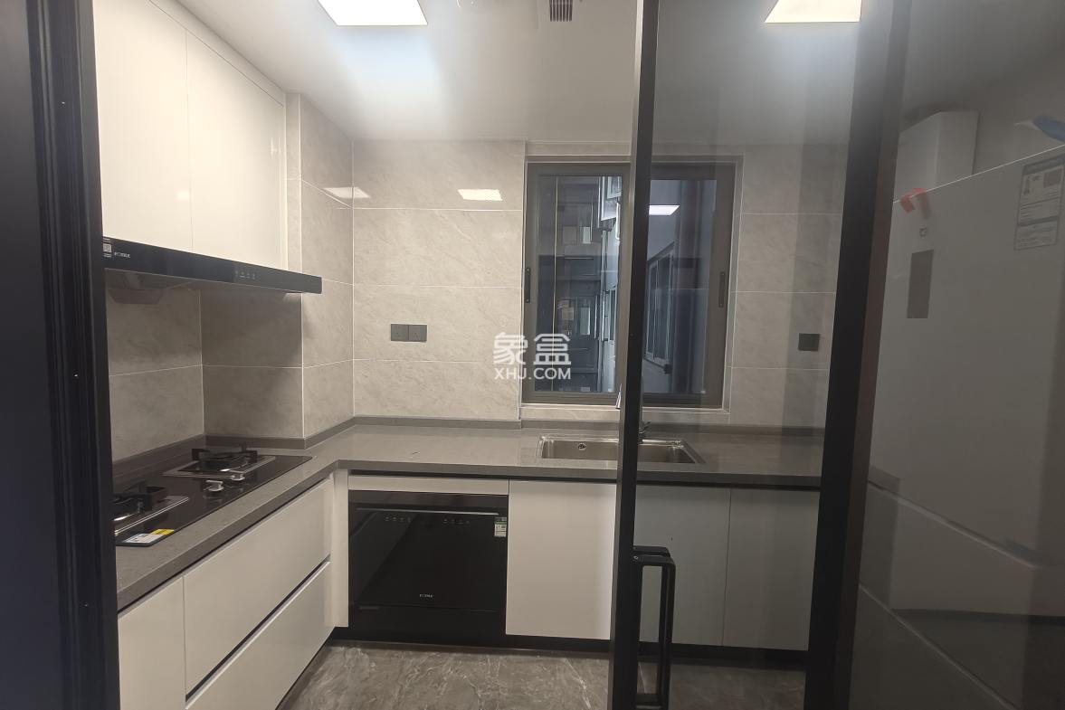 建投.国兴上品 3室2厅2卫 5000.0元/月 建投.国兴上品 3室2厅2卫 5000.0元/月室内图