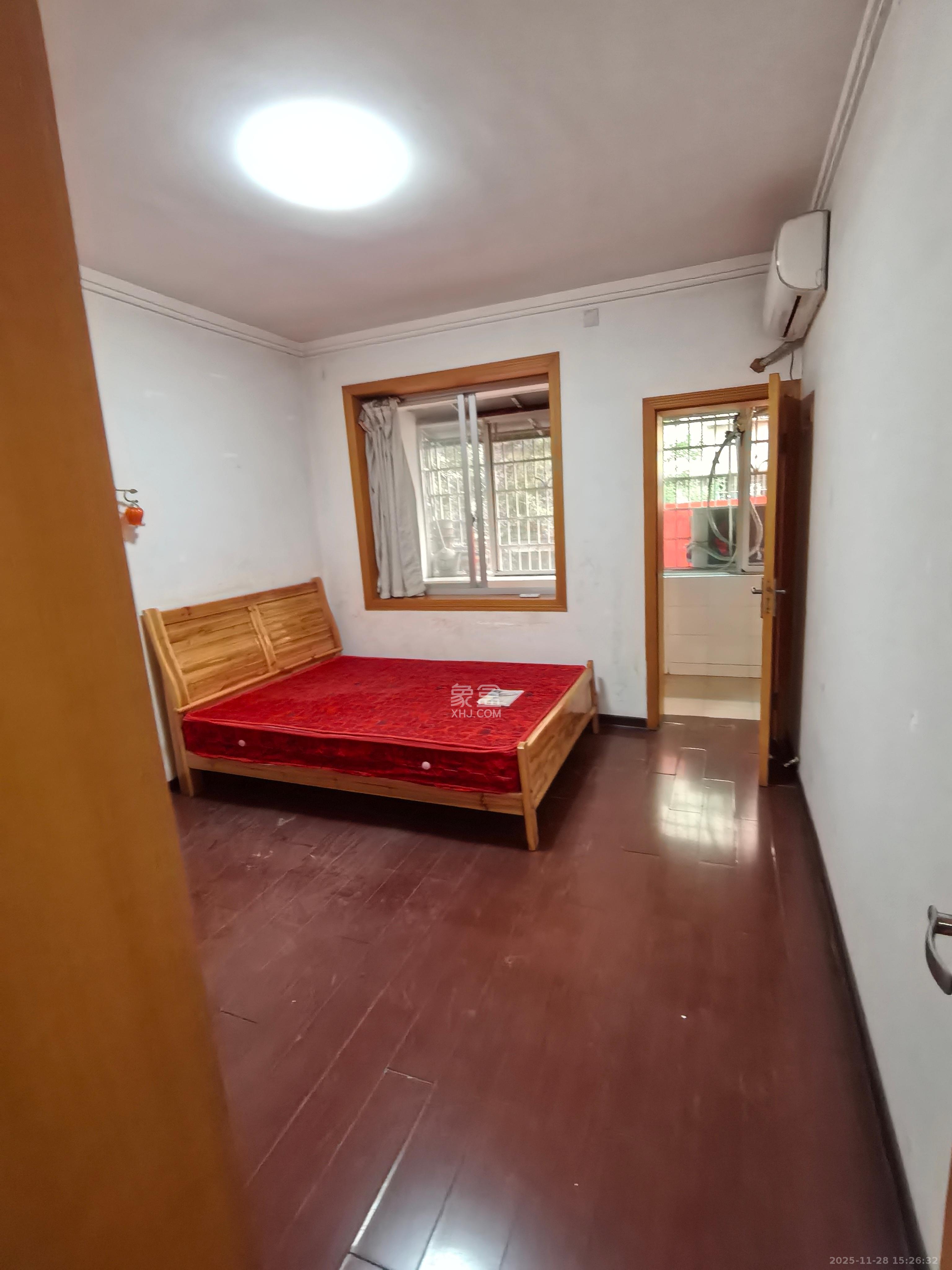 中南汽车世界 3室2厅1卫 1300.0元/月 中南汽车世界 3室2厅1卫 1300.0元/月室内图