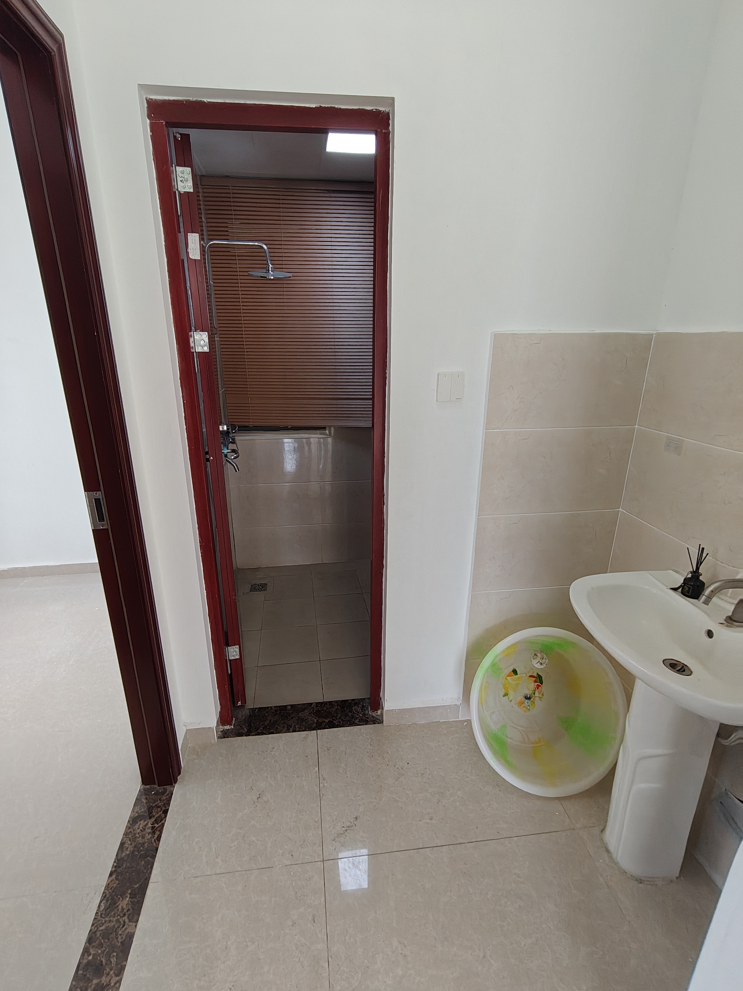 坡巷雅苑 3室2厅1卫 2500.0元/月 坡巷雅苑 3室2厅1卫 2500.0元/月室内图