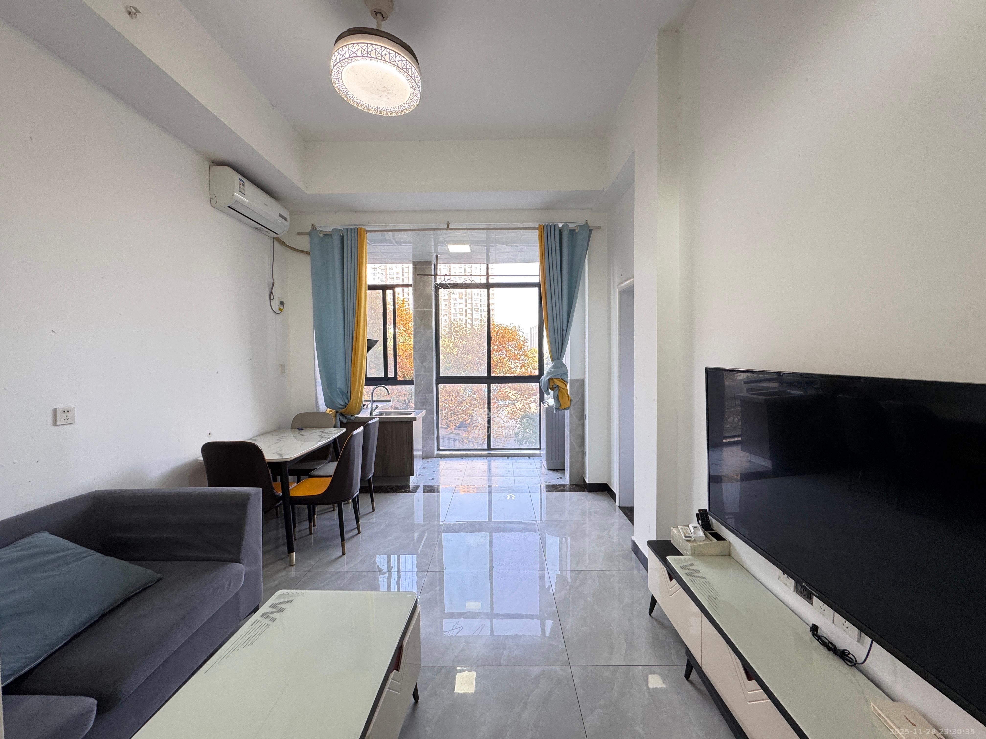 裕天国际商汇中心  1室1厅1卫    1500.0元/月室内图