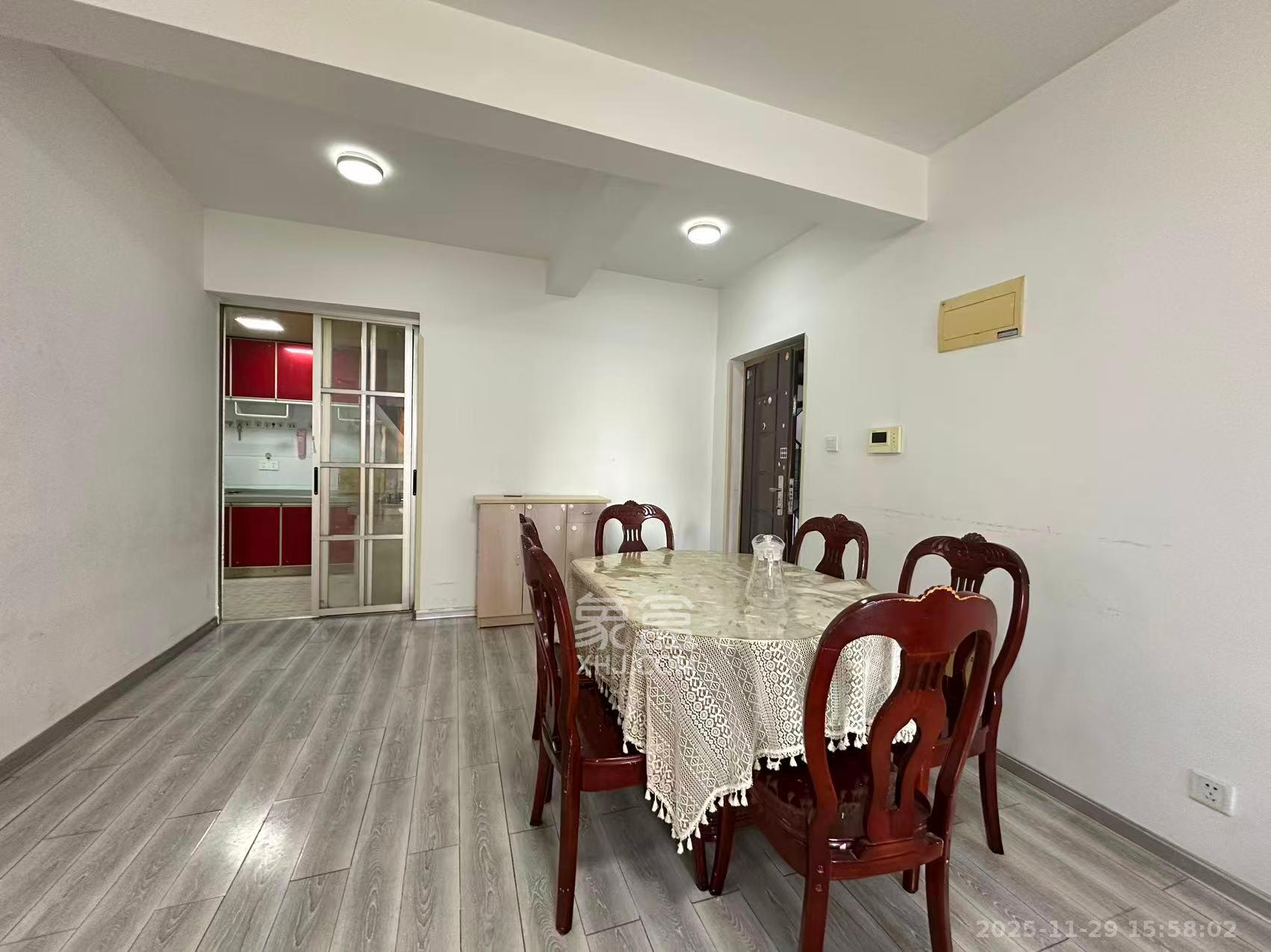 瑞都豪庭  2室1厅1卫    2000.0元/月室内图