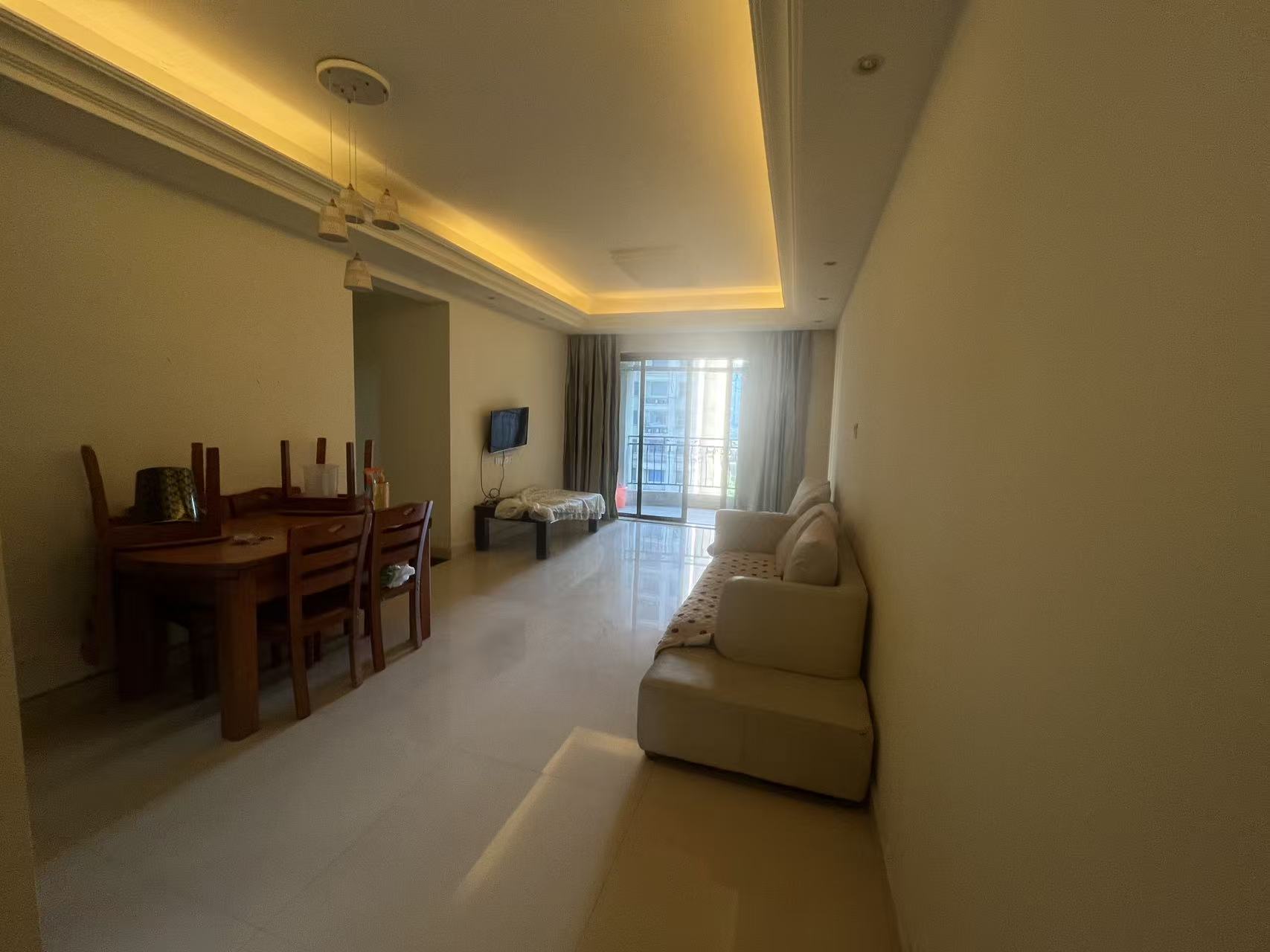 碧桂园  3室2厅1卫    1200.0元/月