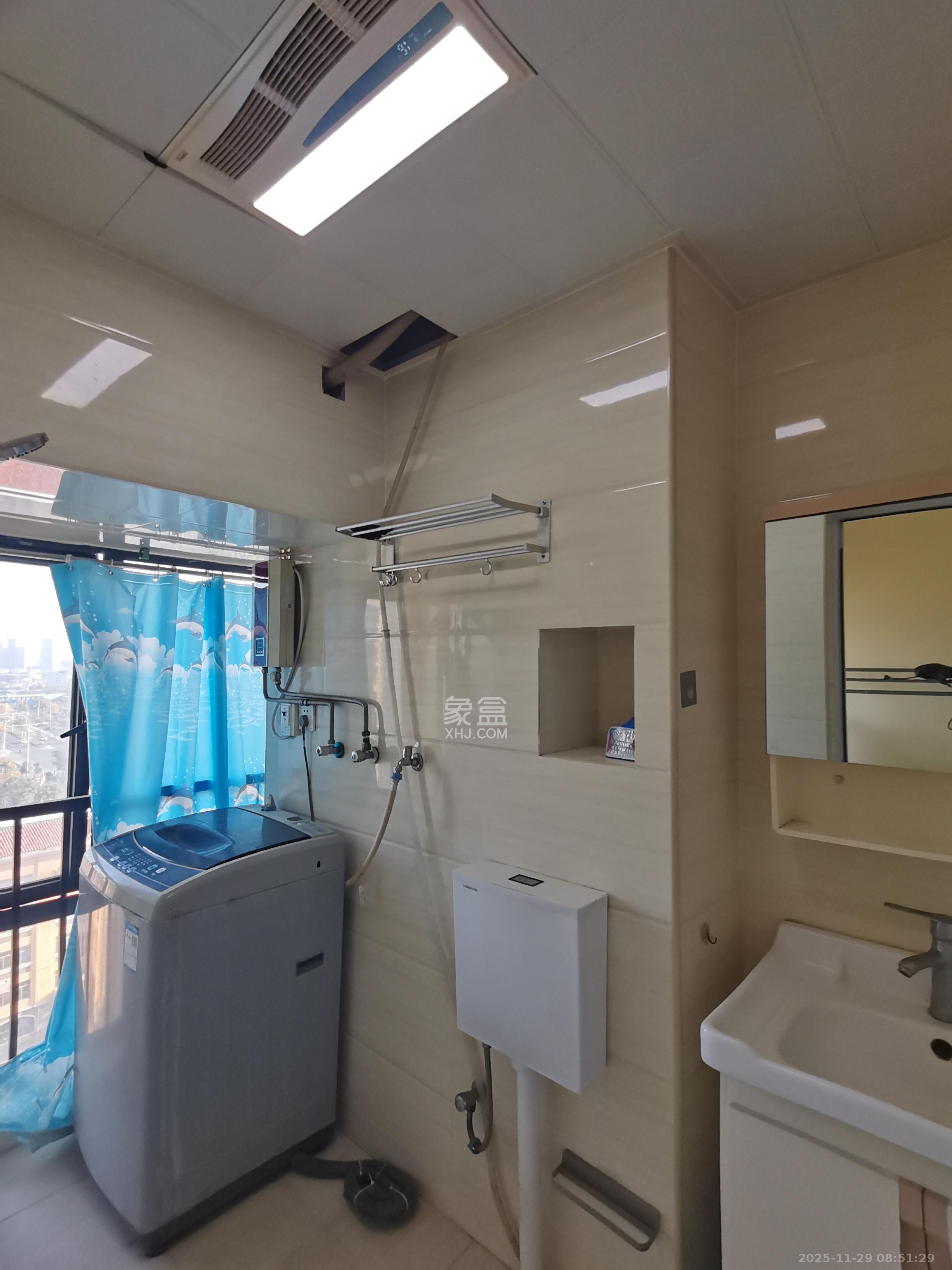 中建芙蓉嘉苑 1室1厅1卫 1350.0元/月 中建芙蓉嘉苑 1室1厅1卫 1350.0元/月室内图