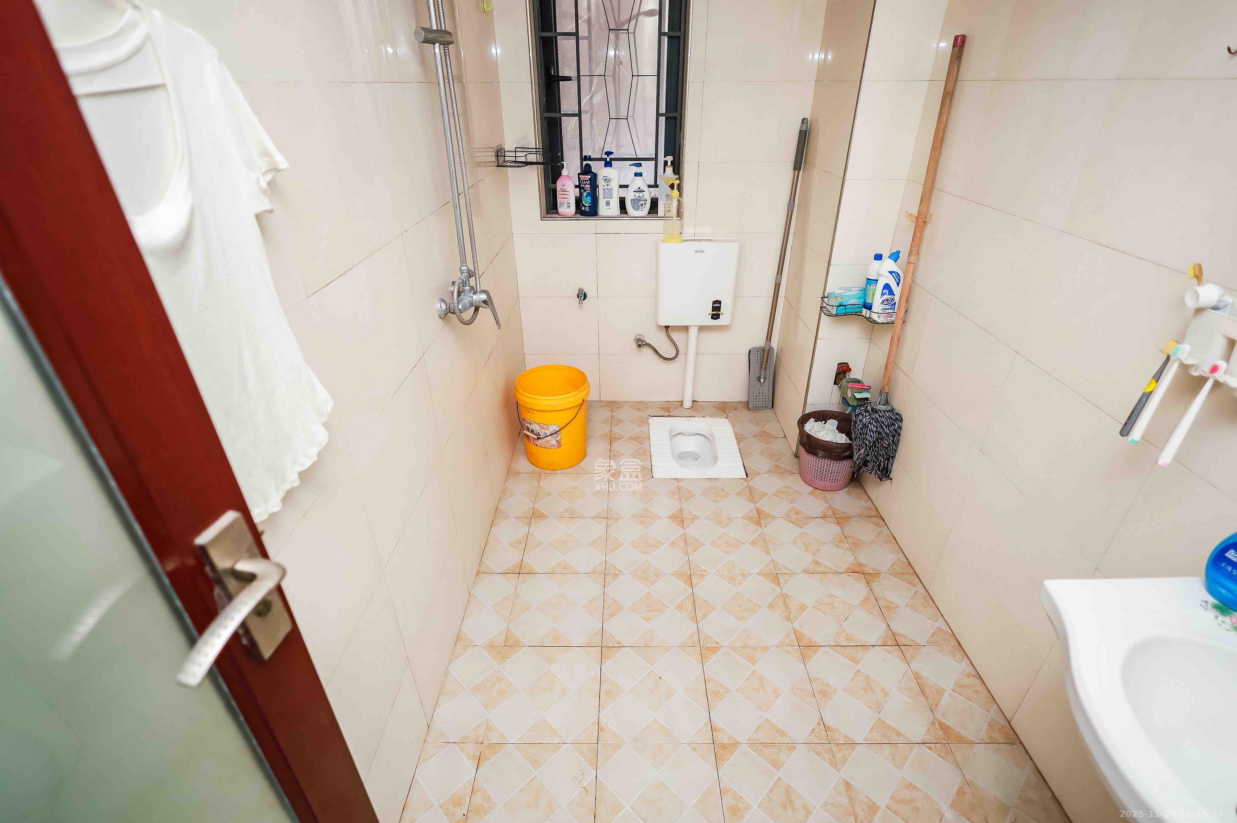 长房时代城 3室2厅1卫 2250.0元/月 长房时代城 3室2厅1卫 2250.0元/月室内图